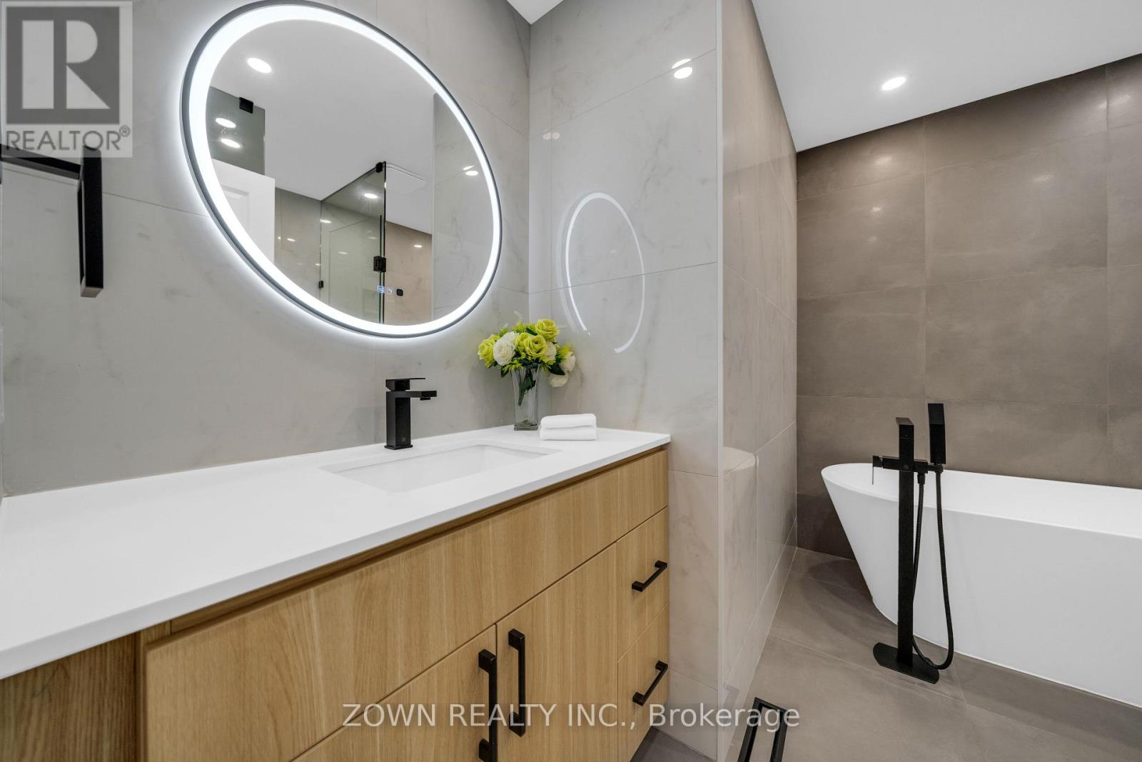 5253 Bushelgrove Circle, Mississauga, Ontario  L5M 6C5 - Photo 34 - W13697750