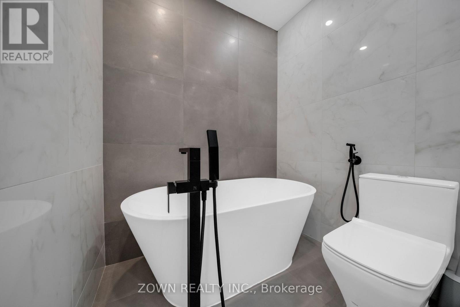 5253 Bushelgrove Circle, Mississauga, Ontario  L5M 6C5 - Photo 35 - W13697750