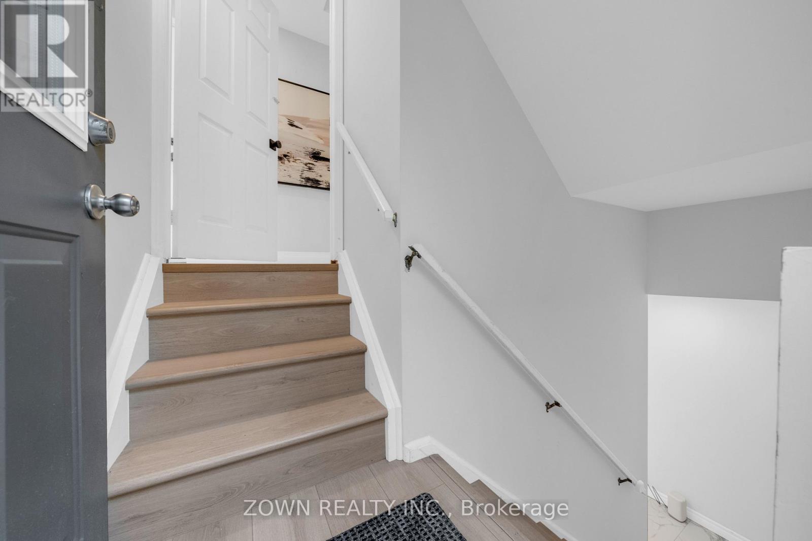5253 Bushelgrove Circle, Mississauga, Ontario  L5M 6C5 - Photo 38 - W13697750