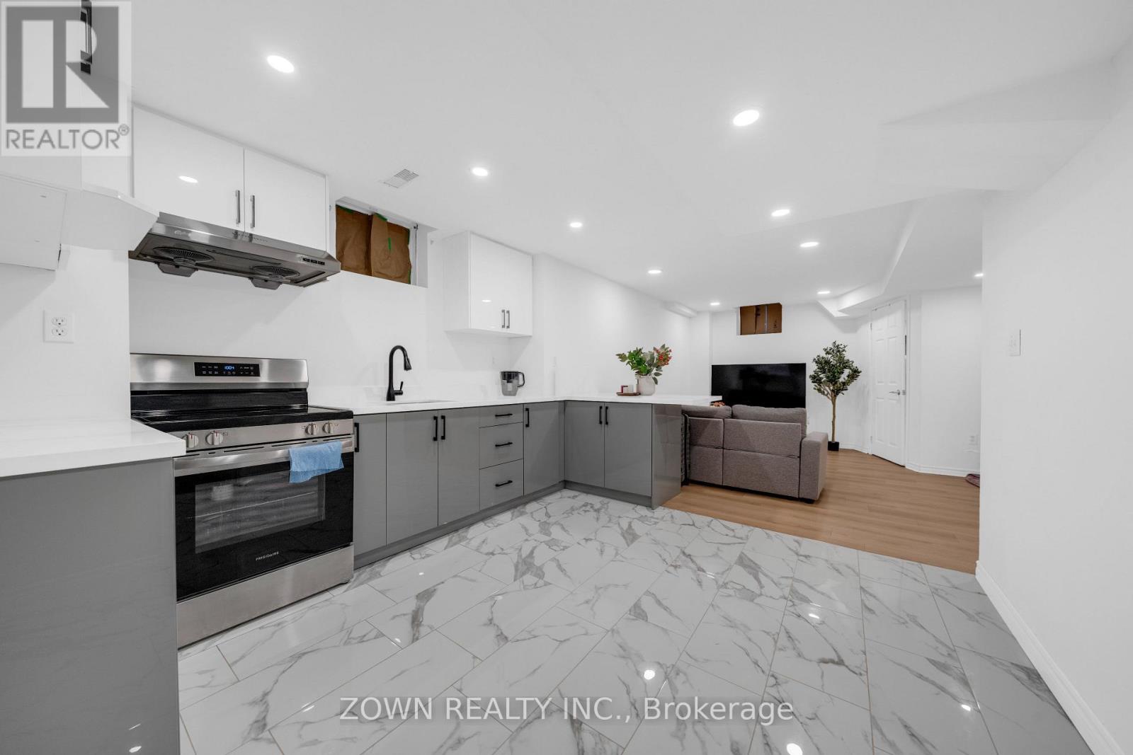 5253 Bushelgrove Circle, Mississauga, Ontario  L5M 6C5 - Photo 41 - W13697750