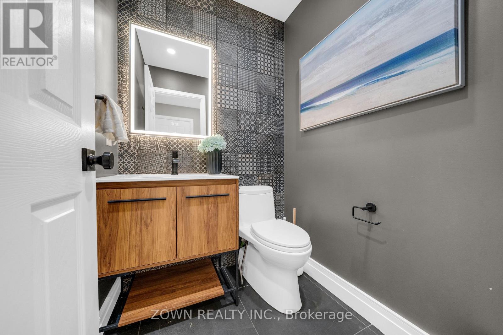 5253 Bushelgrove Circle, Mississauga, Ontario  L5M 6C5 - Photo 5 - W13697750