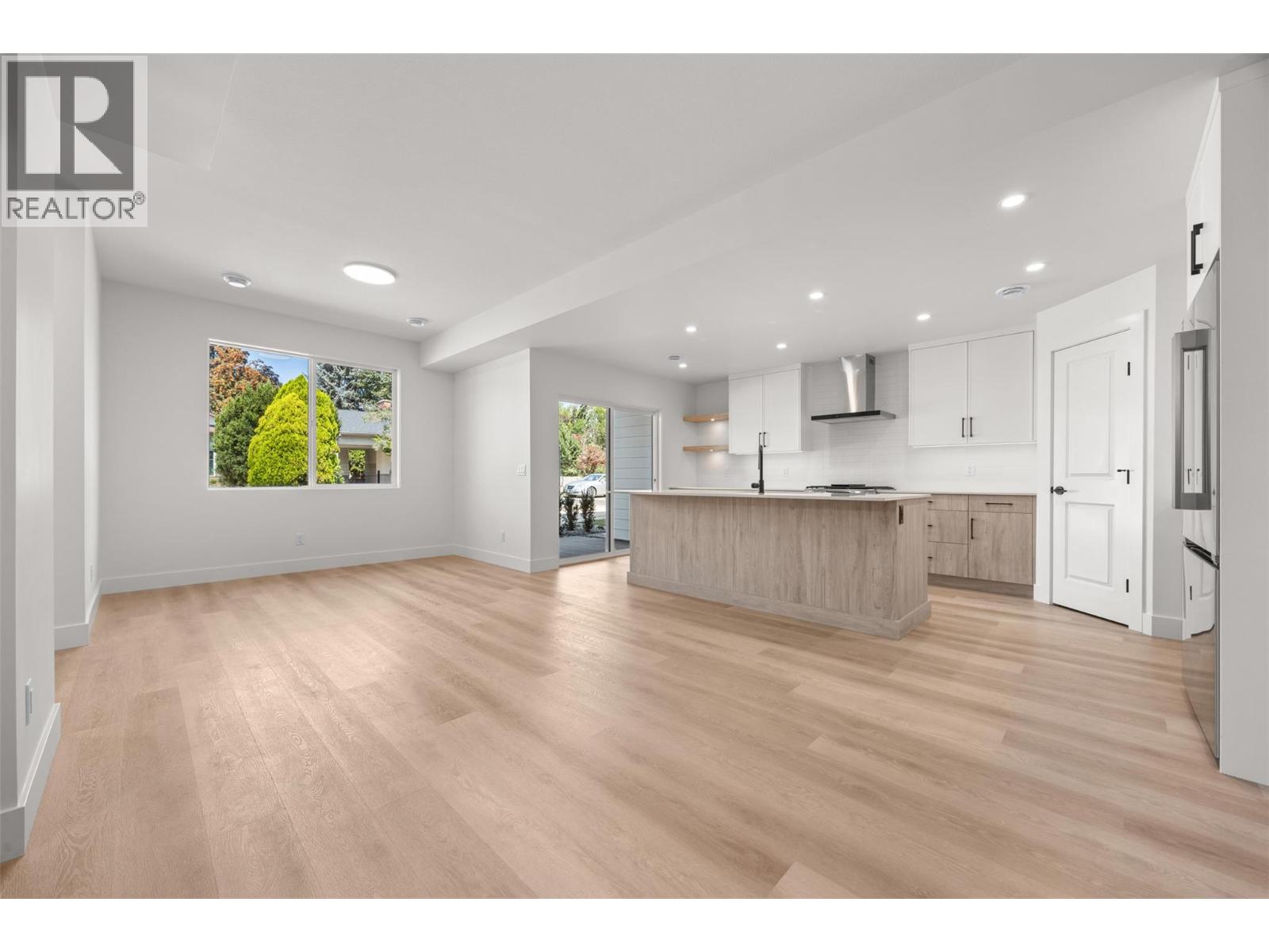 773 Kinnear Avenue Unit# 1, Kelowna, British Columbia  V1Y 5B2 - Photo 7 - 10395188