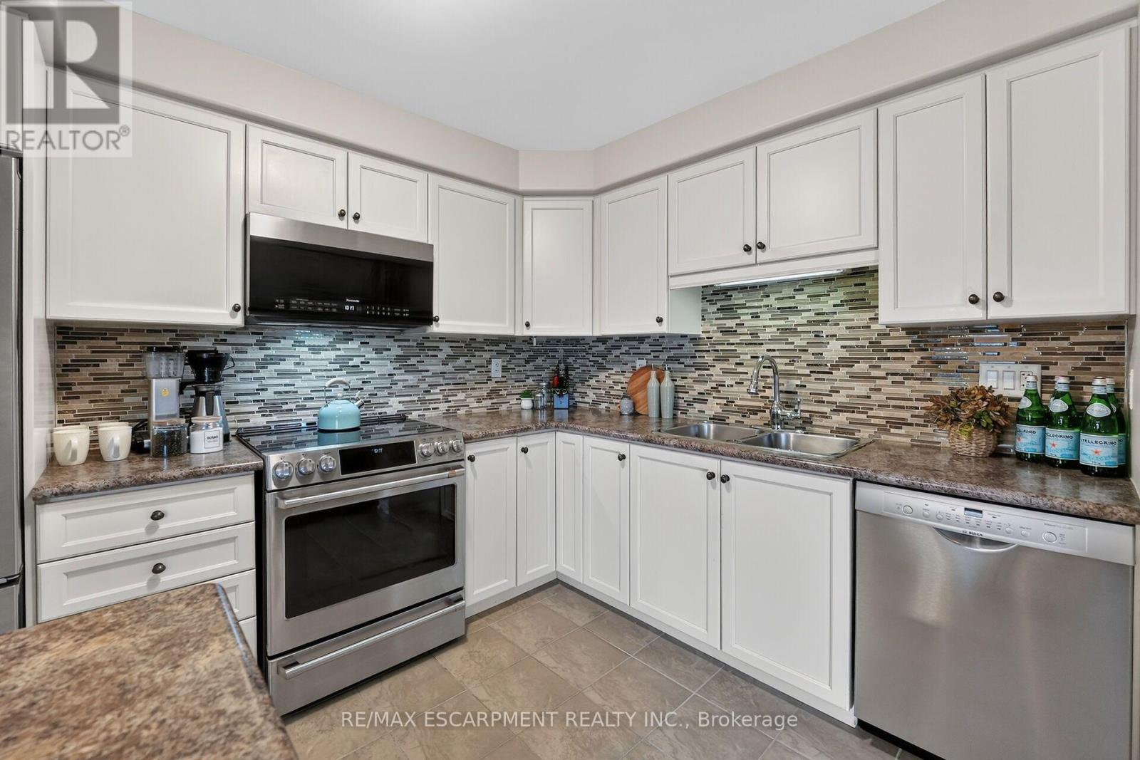 4838 Adam Court, Lincoln, Ontario  L3J 1M5 - Photo 11 - X13697634