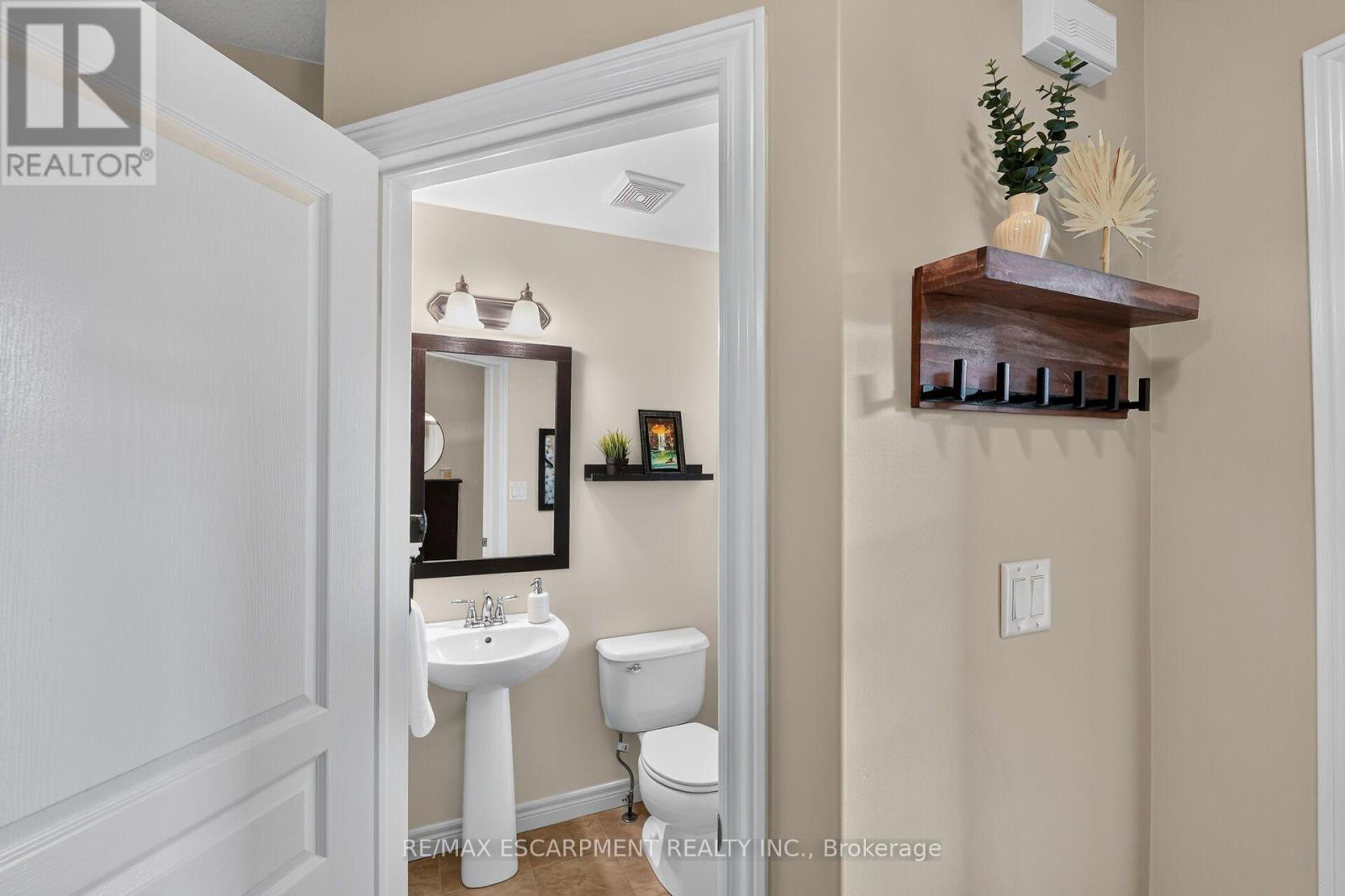 4838 Adam Court, Lincoln, Ontario  L3J 1M5 - Photo 18 - X13697634