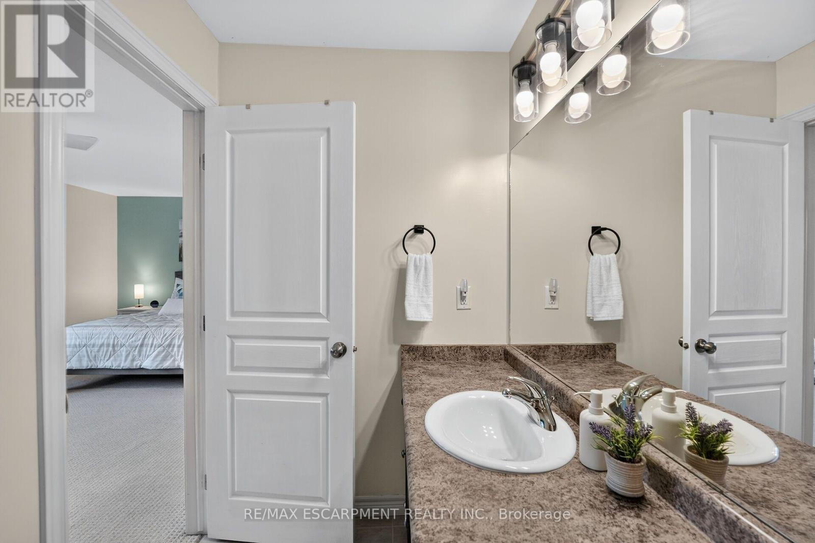 4838 Adam Court, Lincoln, Ontario  L3J 1M5 - Photo 28 - X13697634