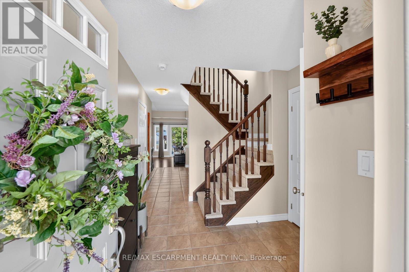 4838 Adam Court, Lincoln, Ontario  L3J 1M5 - Photo 6 - X13697634