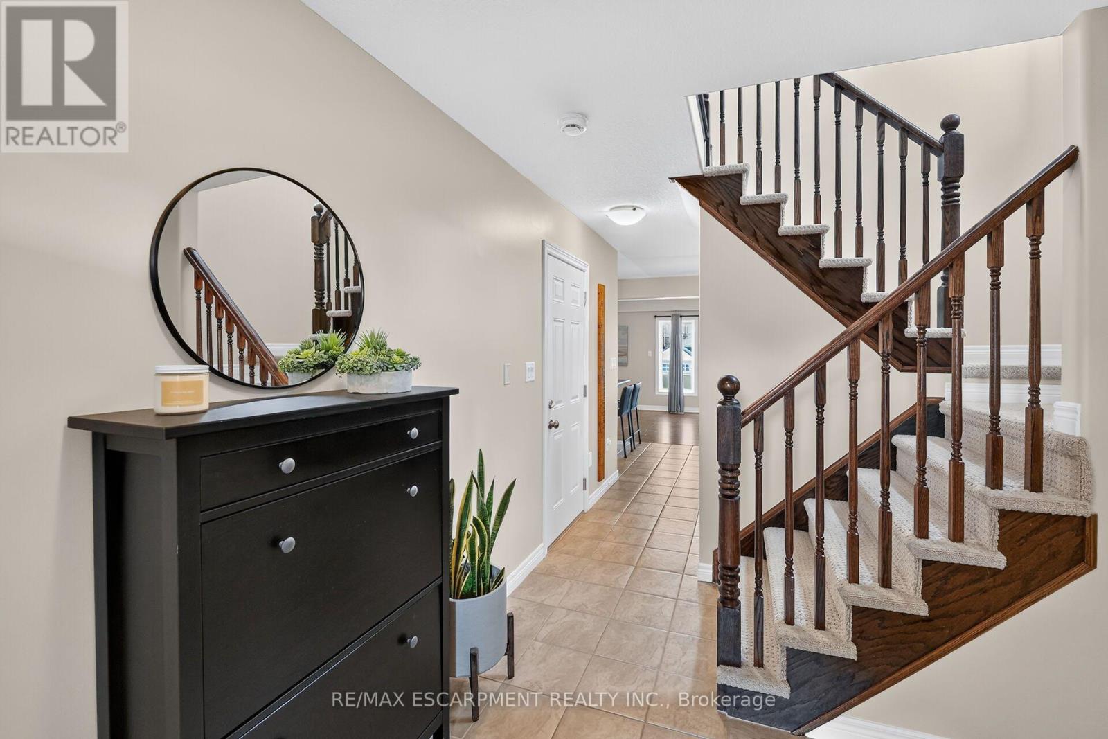 4838 Adam Court, Lincoln, Ontario  L3J 1M5 - Photo 7 - X13697634