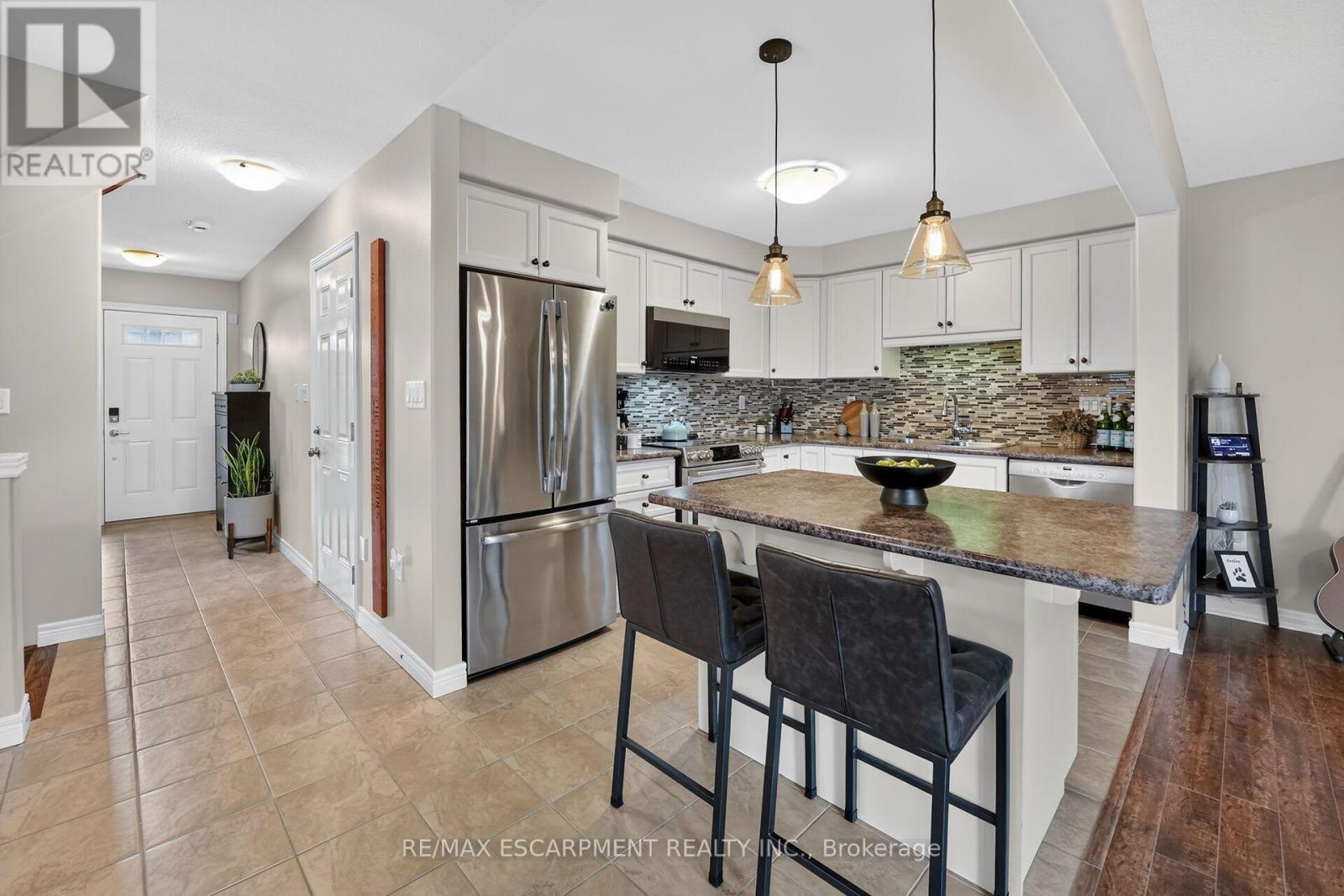 4838 Adam Court, Lincoln, Ontario  L3J 1M5 - Photo 8 - X13697634