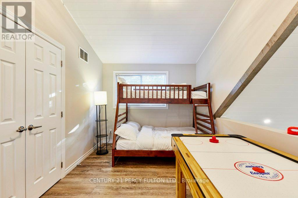 450 Crooked Bay Road, Georgian Bay, Ontario  P0C 1S0 - Photo 23 - X13697638