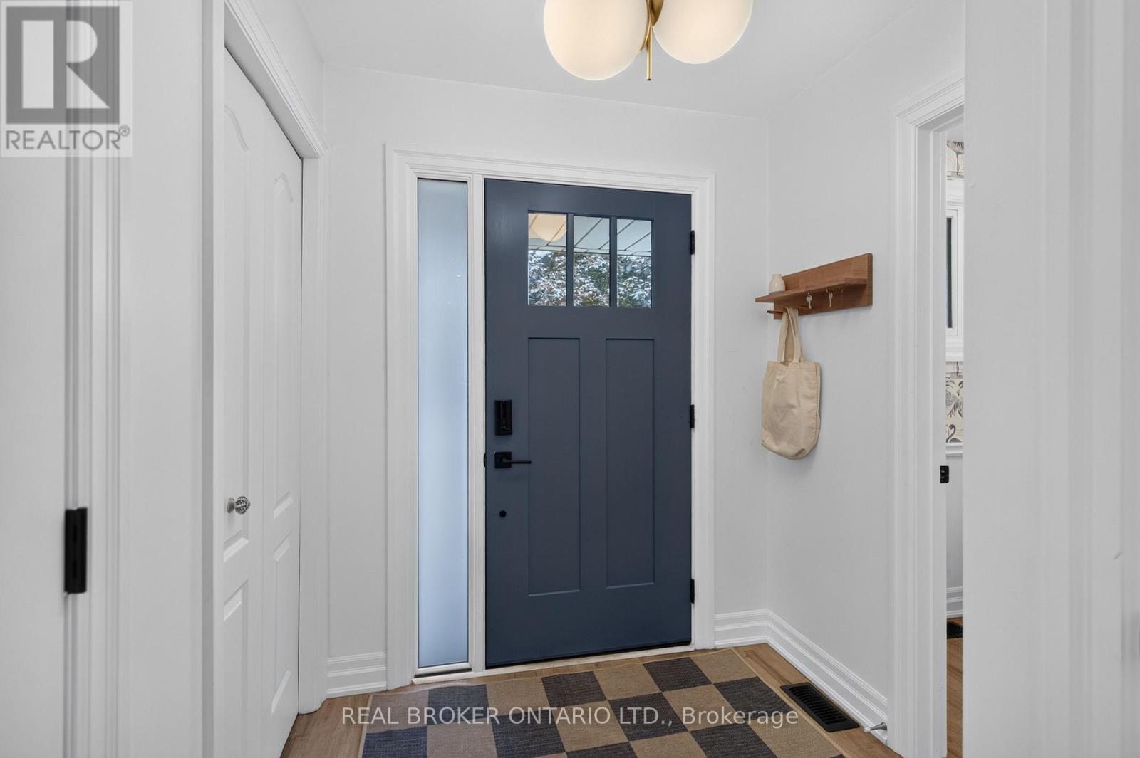 171 Golfwood Drive, Hamilton, Ontario  L9C 6W2 - Photo 4 - X13697640