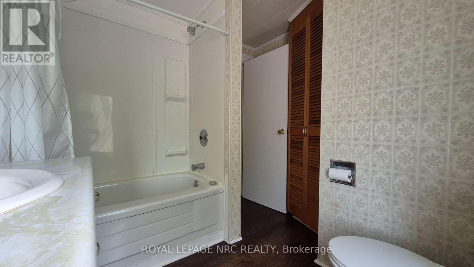 4593 Park Street, Niagara Falls, Ontario  L2E 2R2 - Photo 12 - X13697658