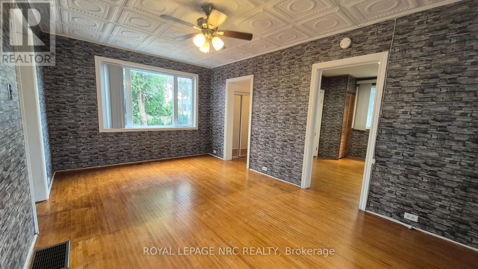 4593 Park Street, Niagara Falls, Ontario  L2E 2R2 - Photo 7 - X13697658
