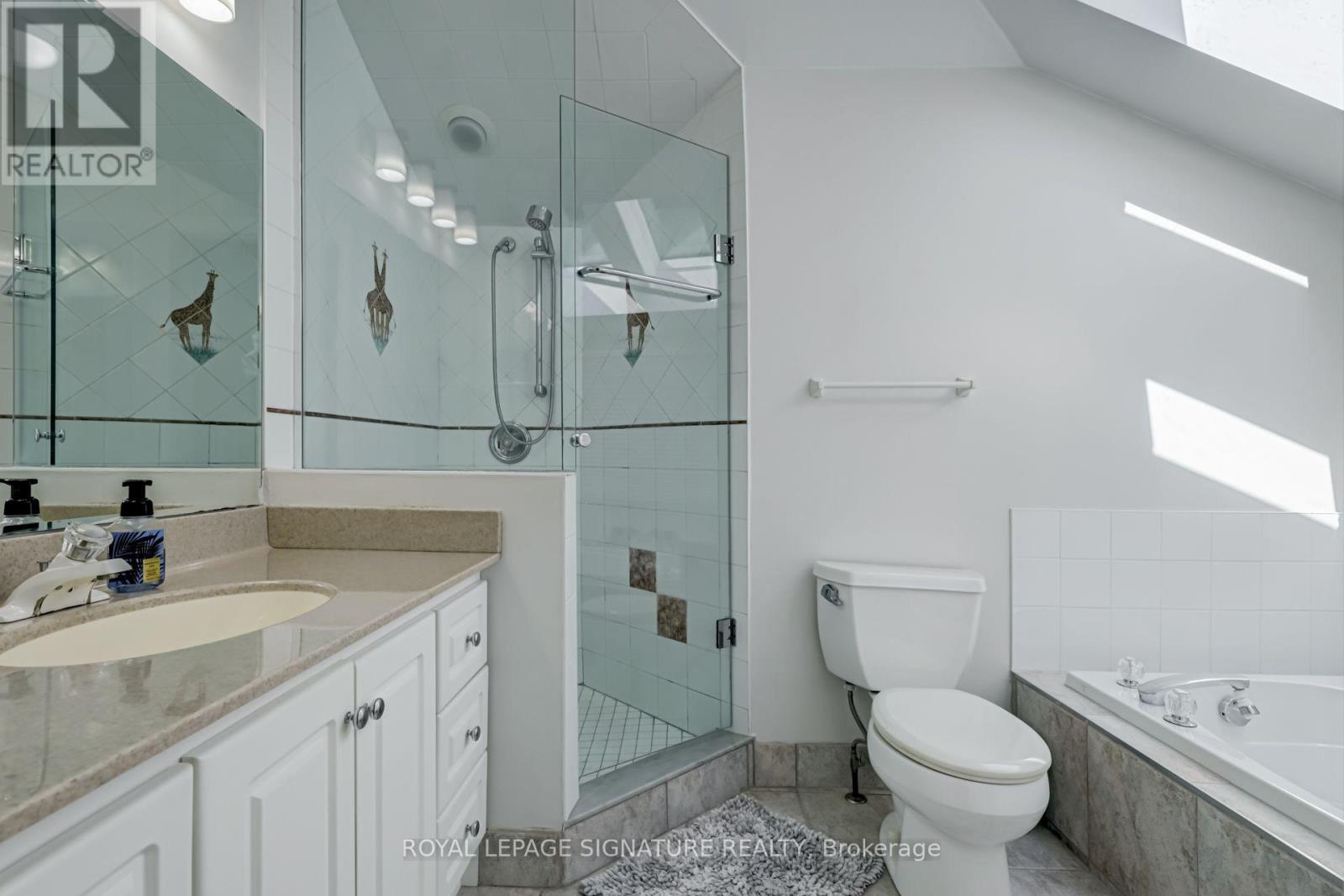 383 Maplehurst Avenue, Oakville, Ontario  L6L 4Y3 - Photo 14 - W13689488