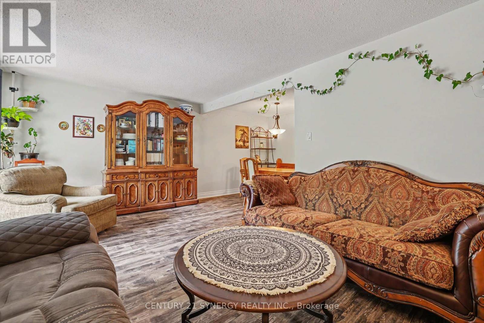 909d Elmsmere Road, Ottawa, Ontario  K1J 8G4 - Photo 13 - X13470734