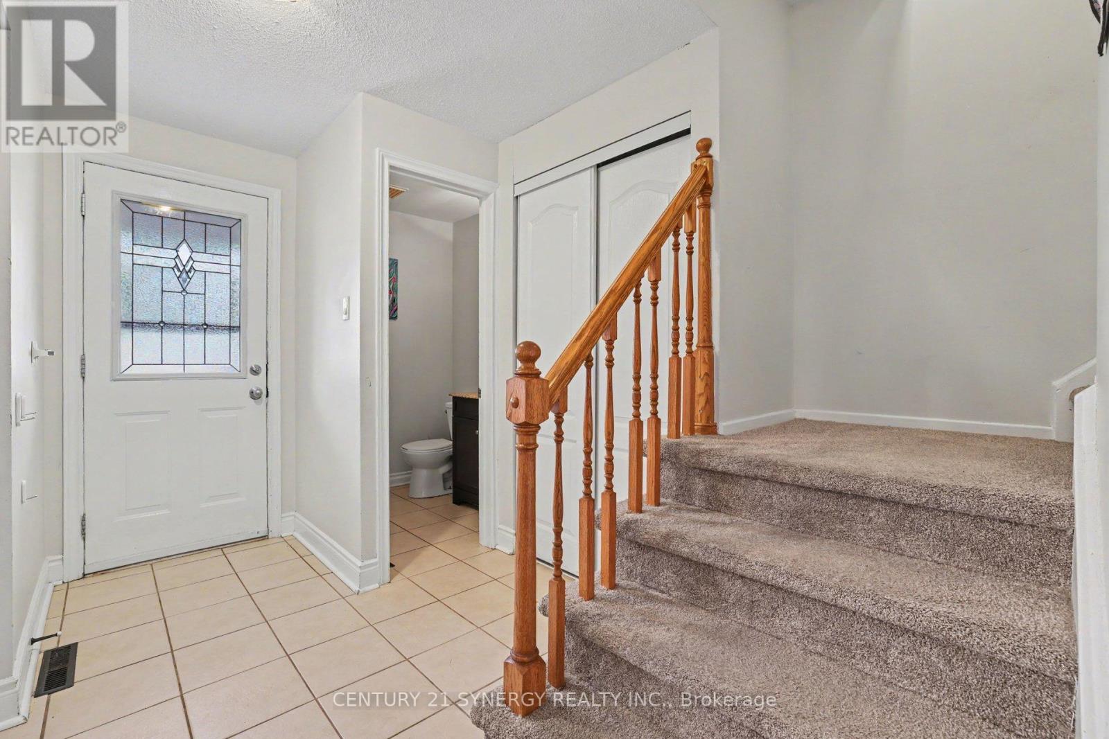 909d Elmsmere Road, Ottawa, Ontario  K1J 8G4 - Photo 17 - X13470734