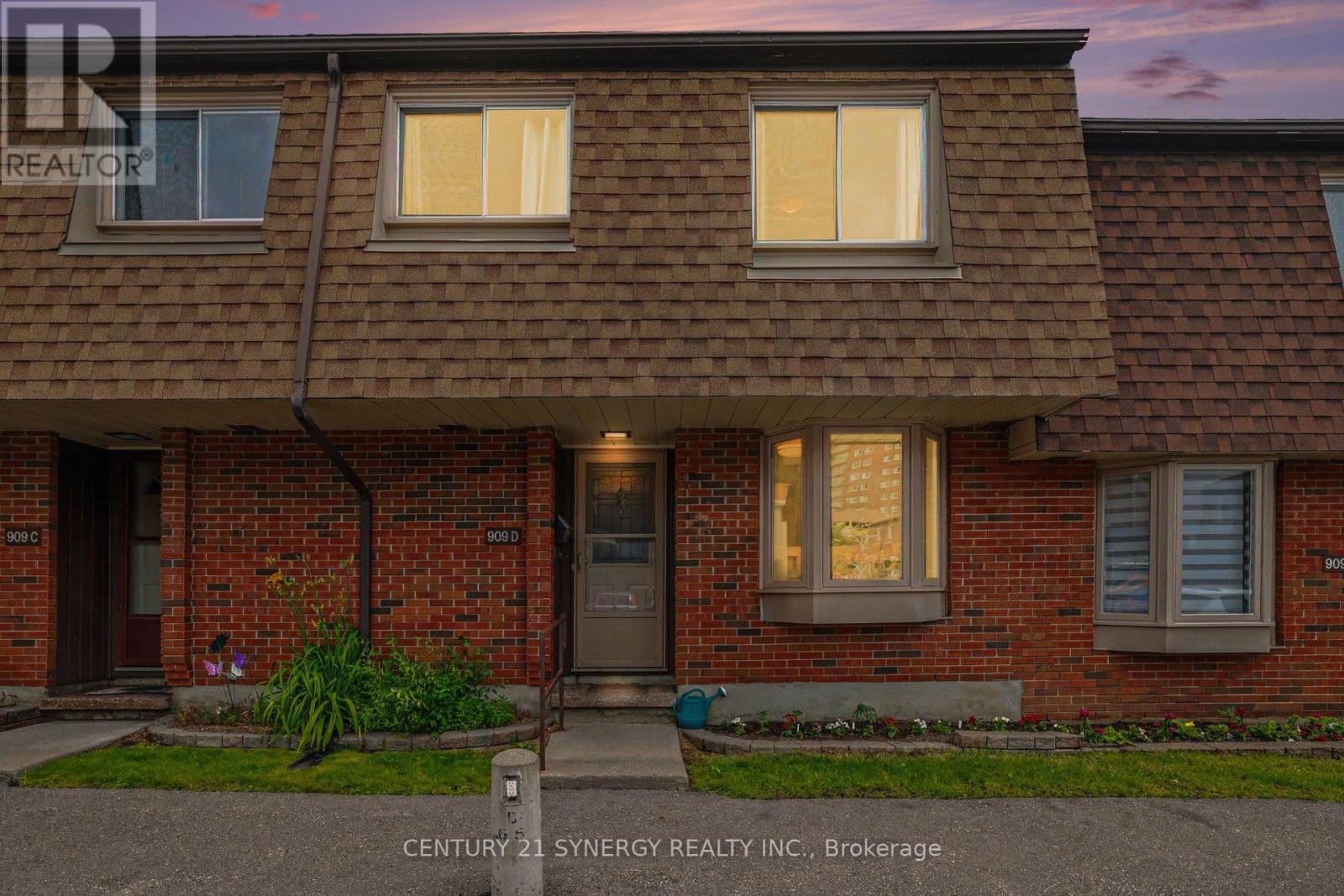 909d Elmsmere Road, Ottawa, Ontario  K1J 8G4 - Photo 3 - X13470734