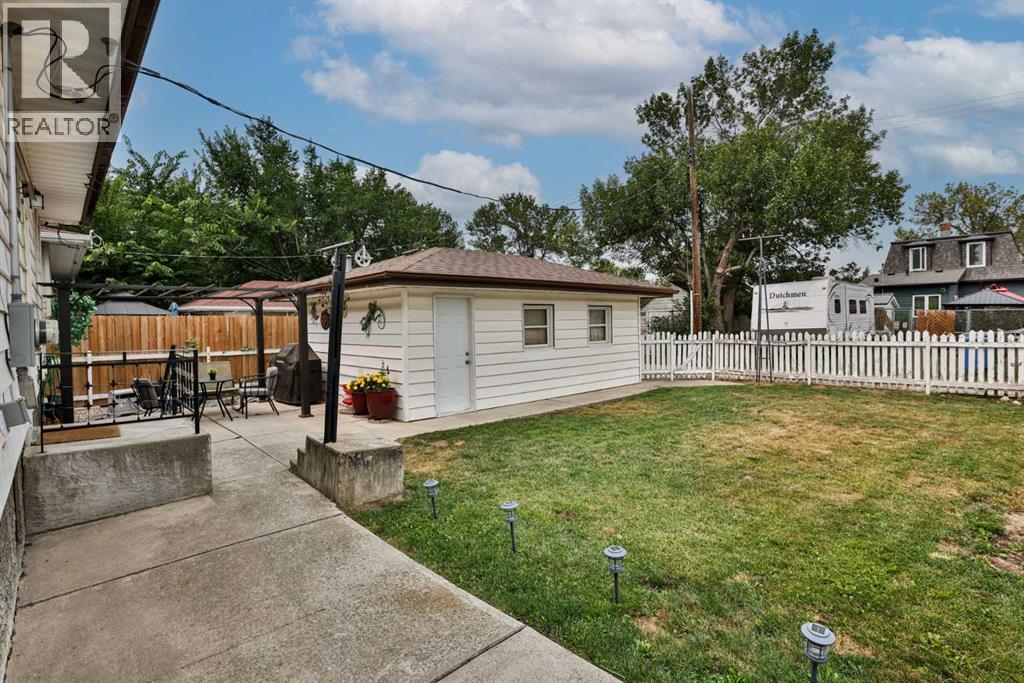 1323 3a Avenue N, Lethbridge, Alberta  T1H 0K1 - Photo 19 - A2336401