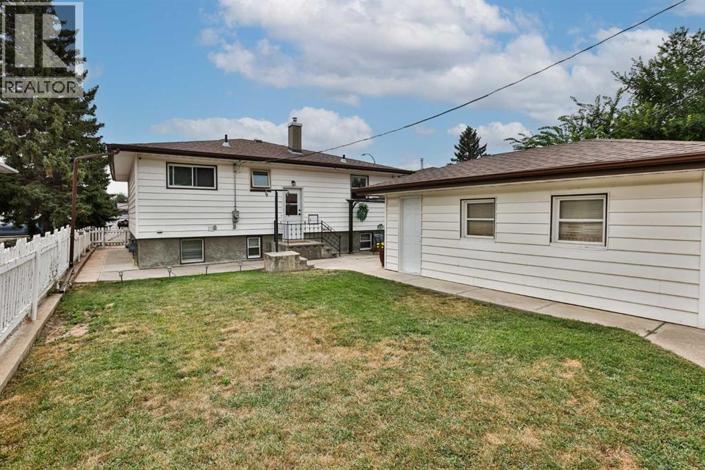 1323 3a Avenue N, Lethbridge, Alberta  T1H 0K1 - Photo 21 - A2336401