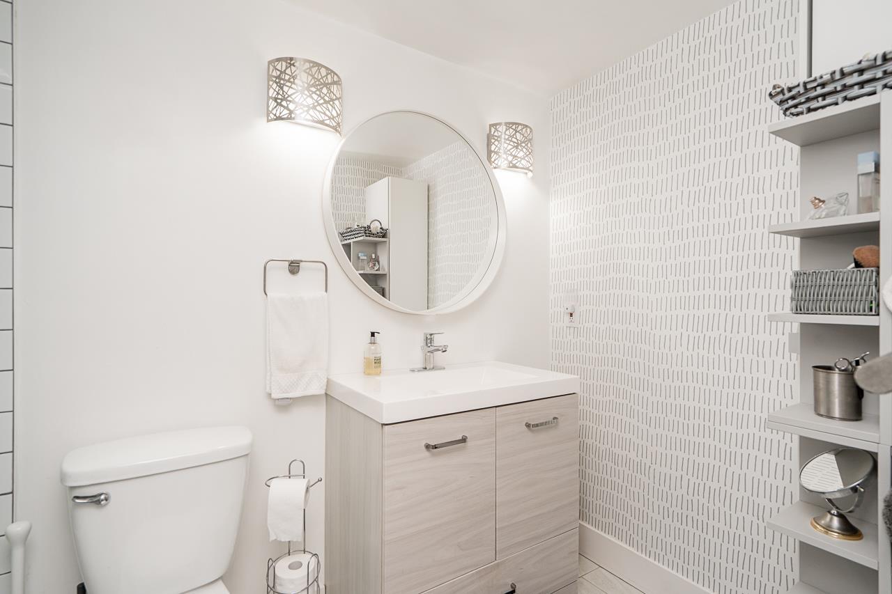 104 15991 Thrift Avenue, White Rock, British Columbia  V4B 2M9 - Photo 21 - R3142012