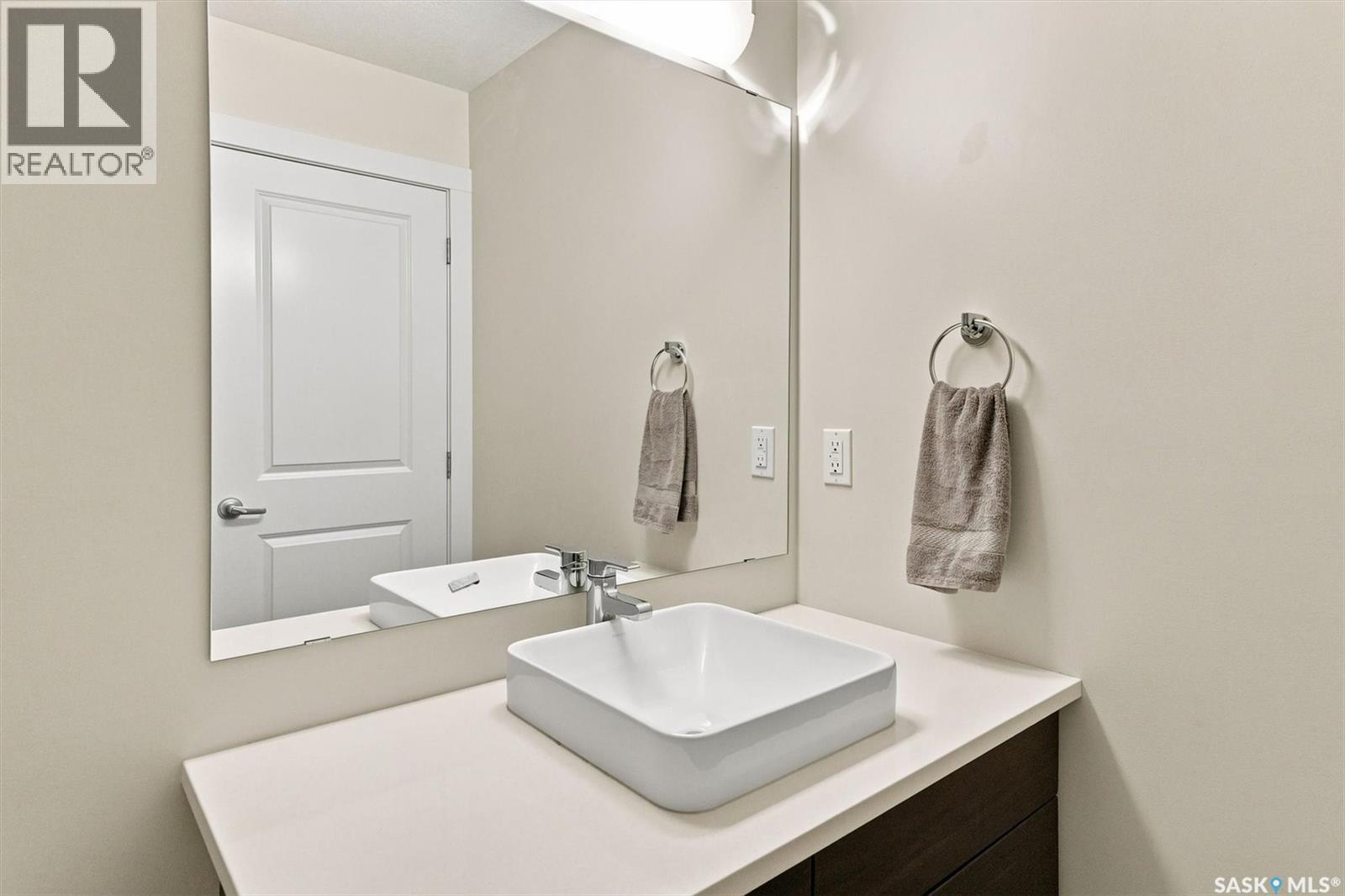 703 Meadows Boulevard, Saskatoon, Saskatchewan  S7V 0L3 - Photo 30 - SK046136