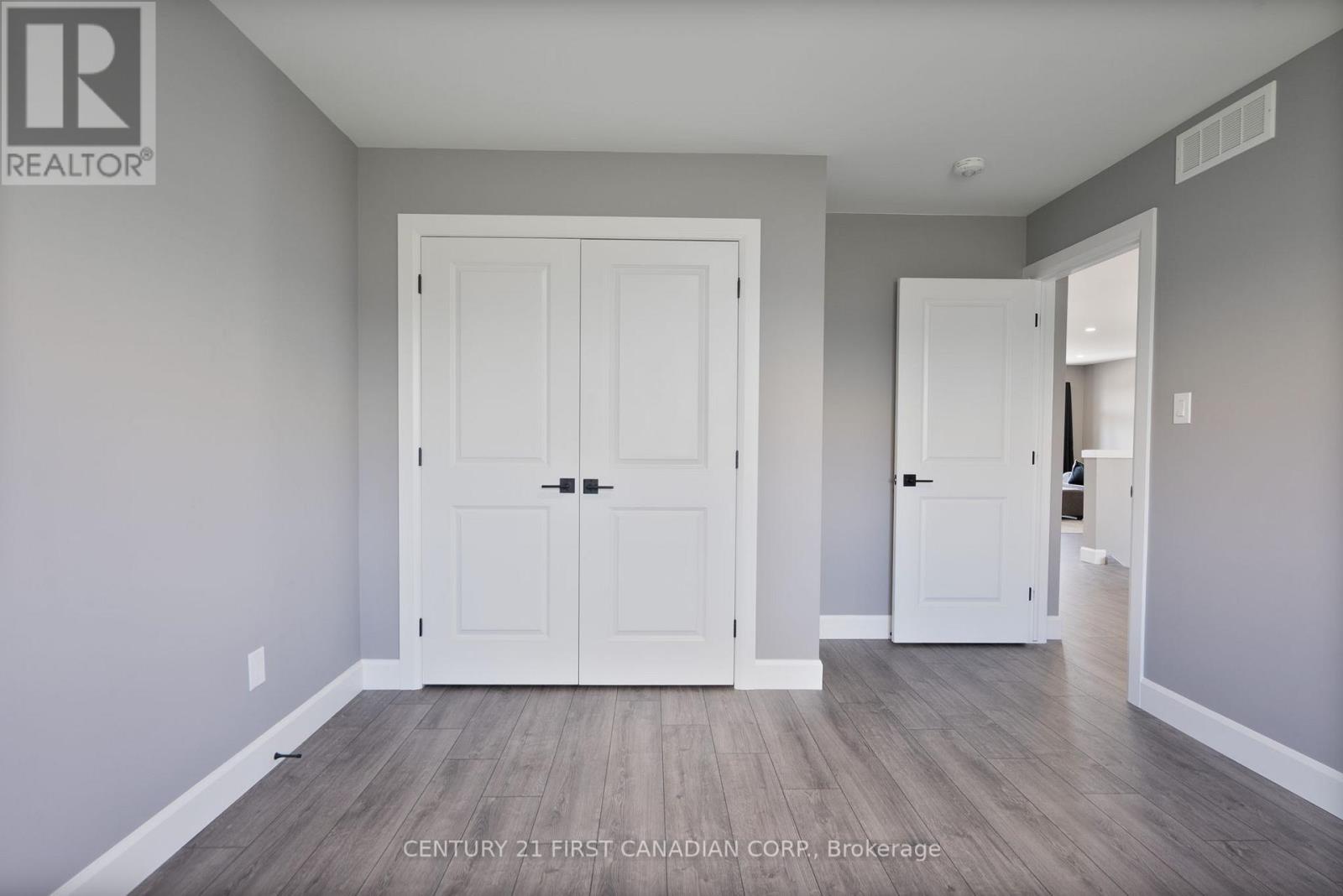 110 Sheldabren Street, North Middlesex, Ontario  N0M 1A0 - Photo 29 - X13697794