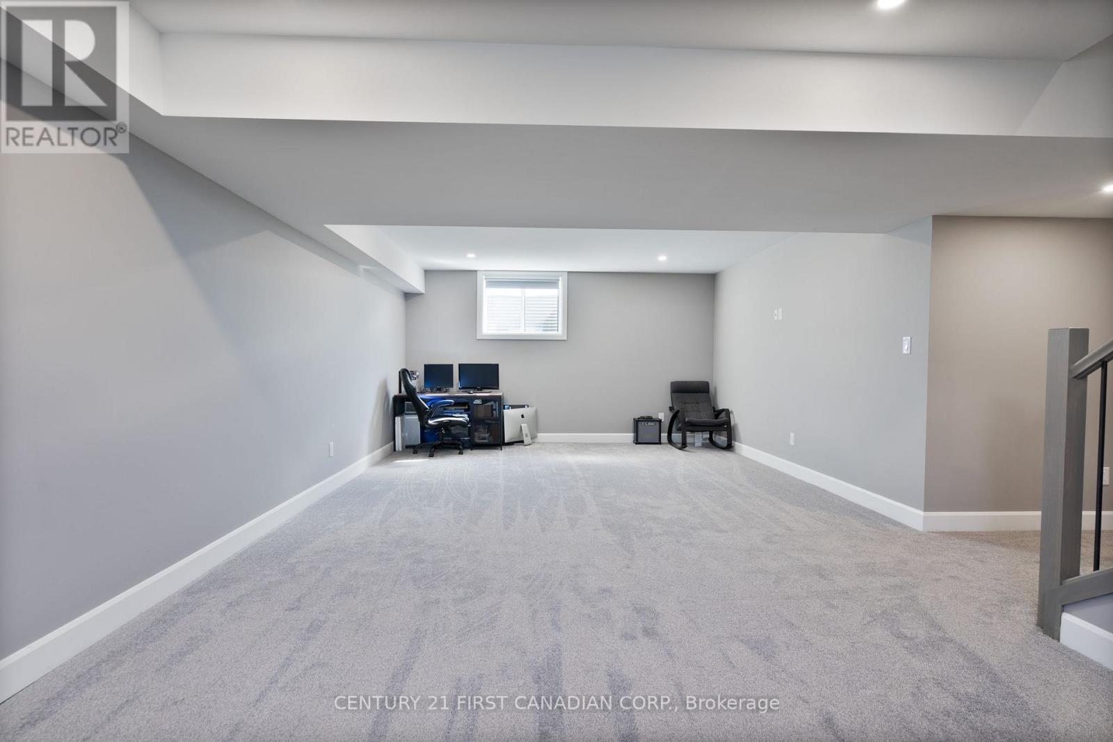 110 Sheldabren Street, North Middlesex, Ontario  N0M 1A0 - Photo 31 - X13697794