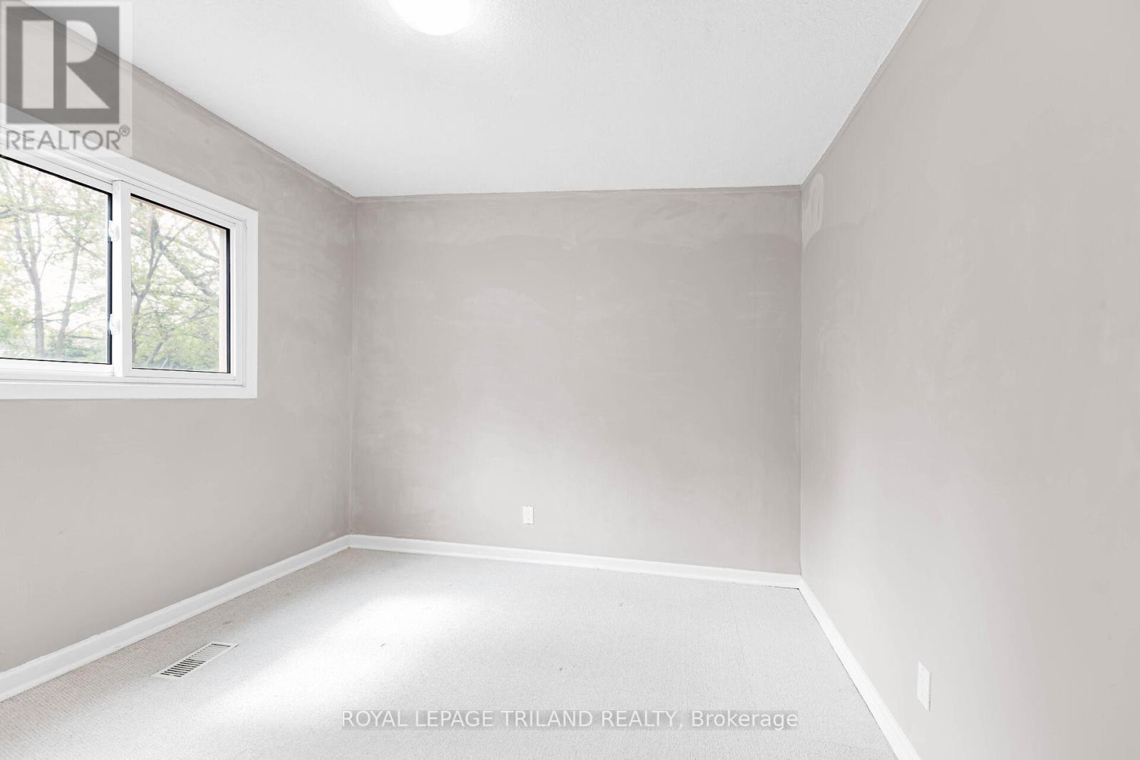 35 Miles Street, London East, Ontario  N5Y 2T7 - Photo 11 - X13697828