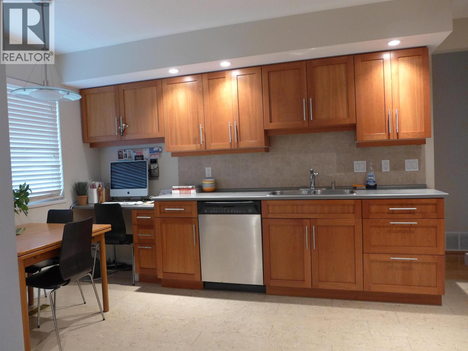 3014 E 14th Avenue, Vancouver, British Columbia  V5M 2J2 - Photo 5 - R3136583