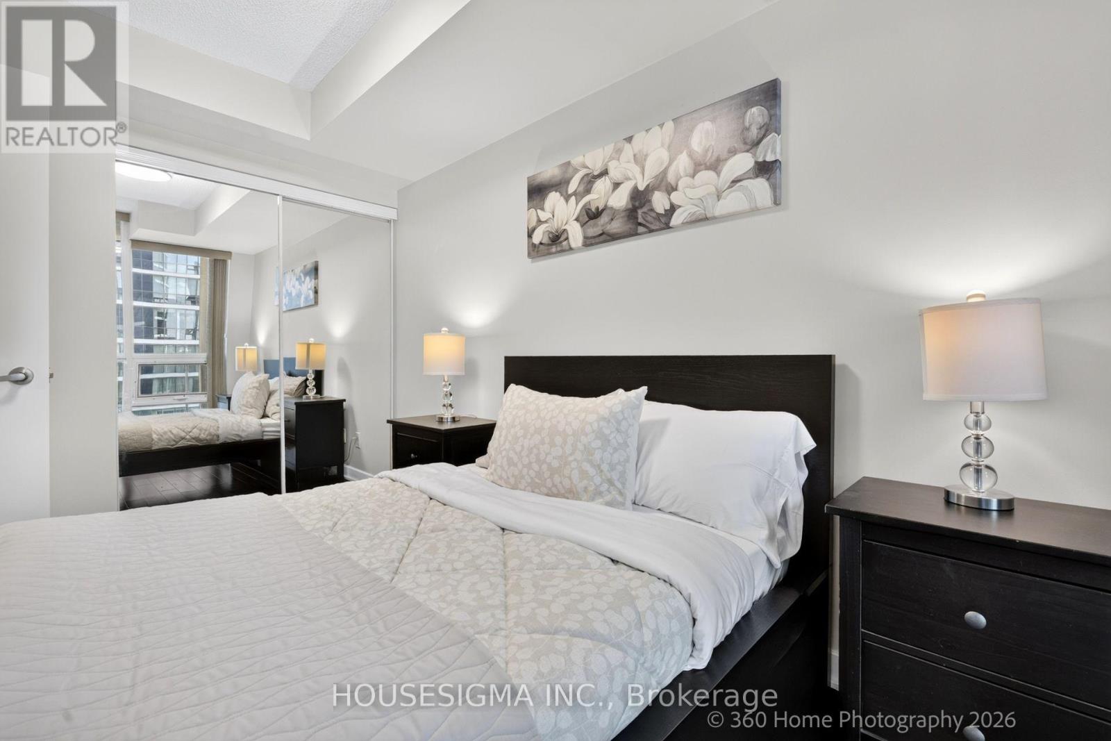 1609 - 12 Yonge Street, Toronto, Ontario  M5E 1R4 - Photo 11 - C13697850