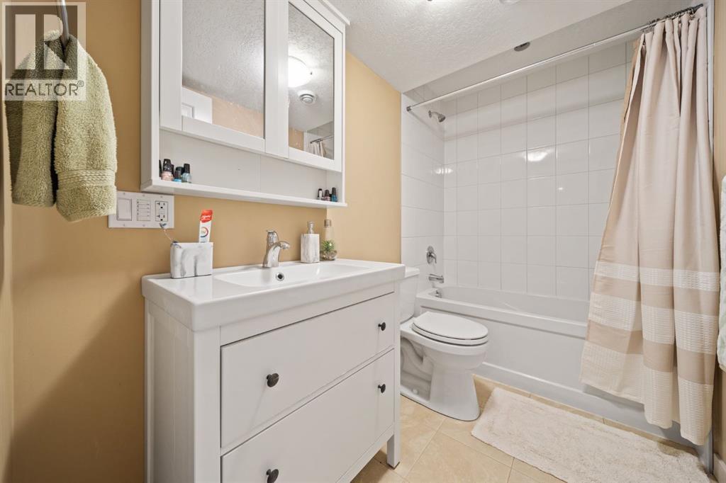 141 Crystal Green Drive, Okotoks, Alberta  T1S 0C8 - Photo 44 - A2338676