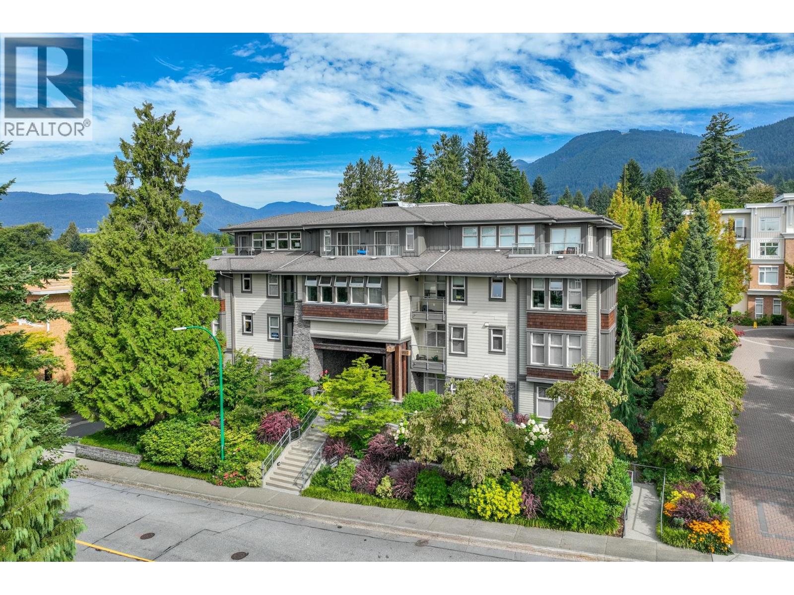 206 188 W 29TH STREET, North Vancouver, British Columbia