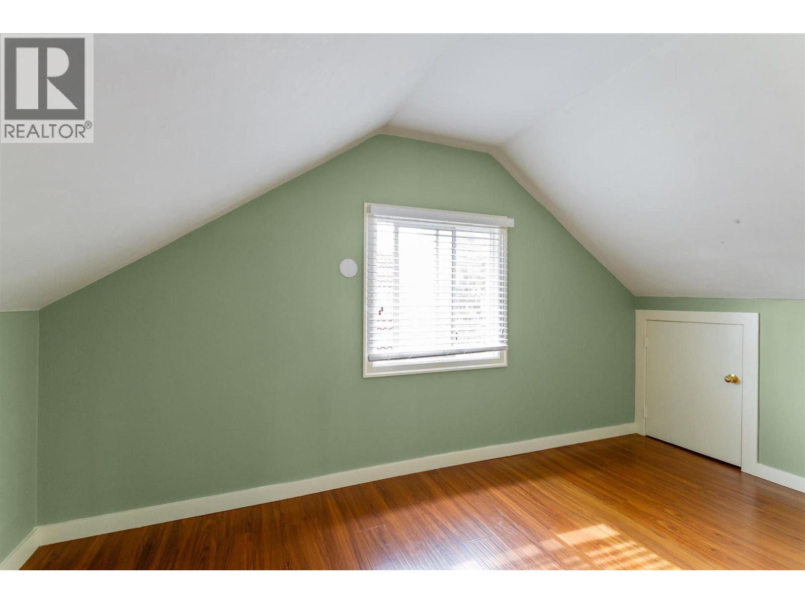 2119 E 30th Avenue, Vancouver, British Columbia  V5N 3A5 - Photo 11 - R3157650