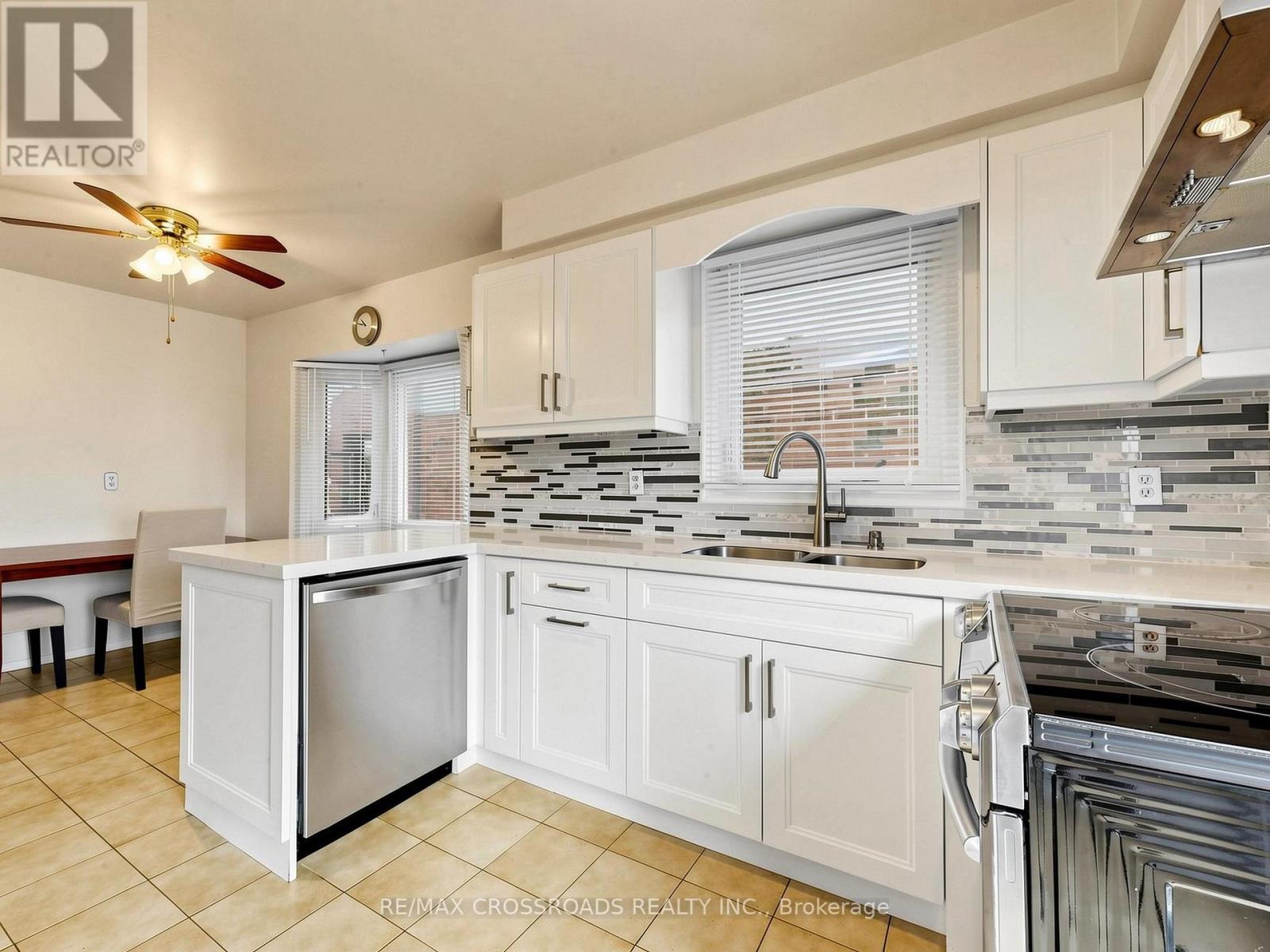 108 Anthony Lane, Vaughan, Ontario  L4K 3K8 - Photo 10 - N13697814