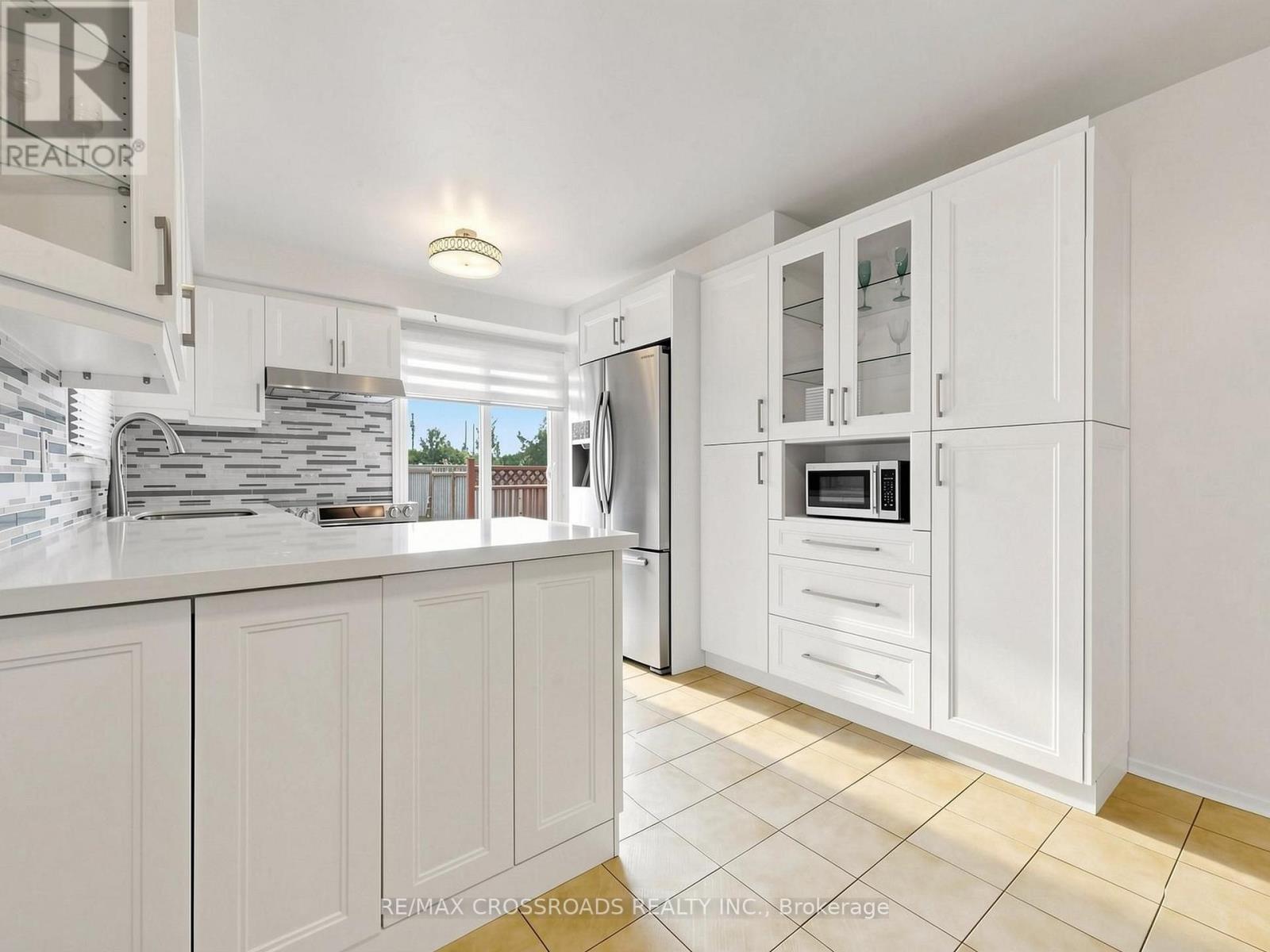 108 Anthony Lane, Vaughan, Ontario  L4K 3K8 - Photo 8 - N13697814