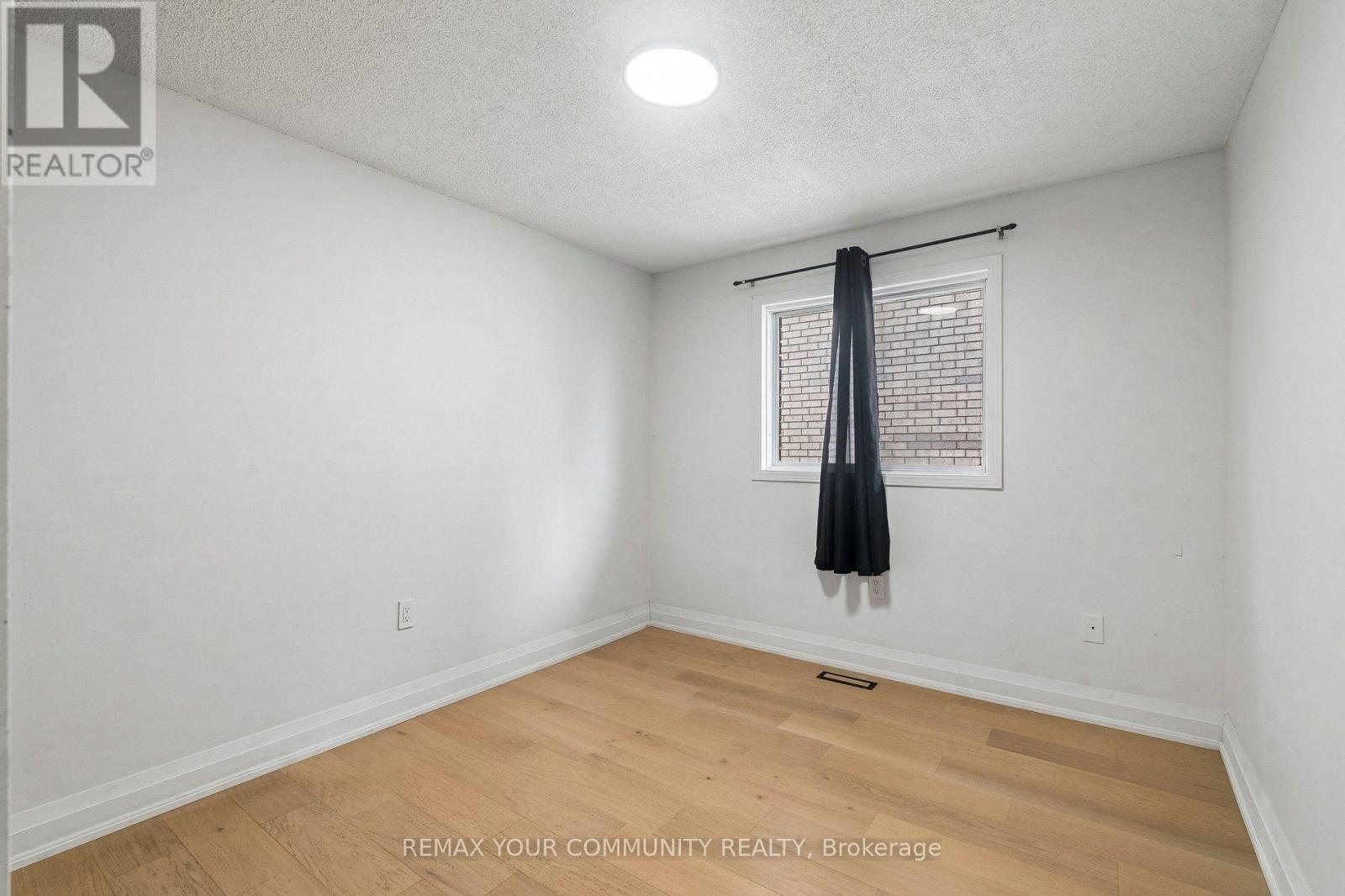 Main Floor - 84 Irwin Drive, Barrie, Ontario  L4N 7A8 - Photo 13 - S13697874