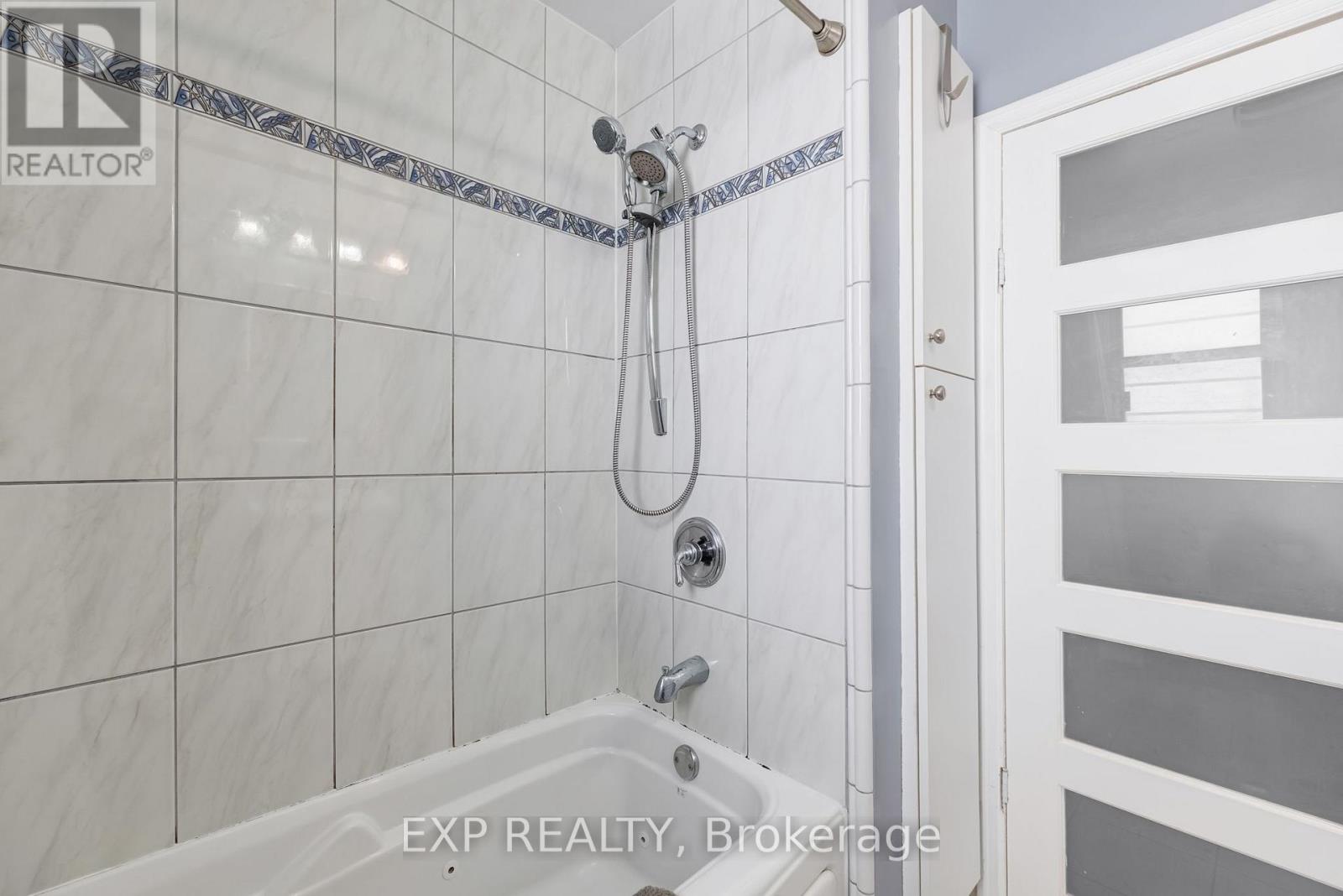 48 Sixteenth Street, Toronto, Ontario  M8V 3J8 - Photo 19 - W13682280