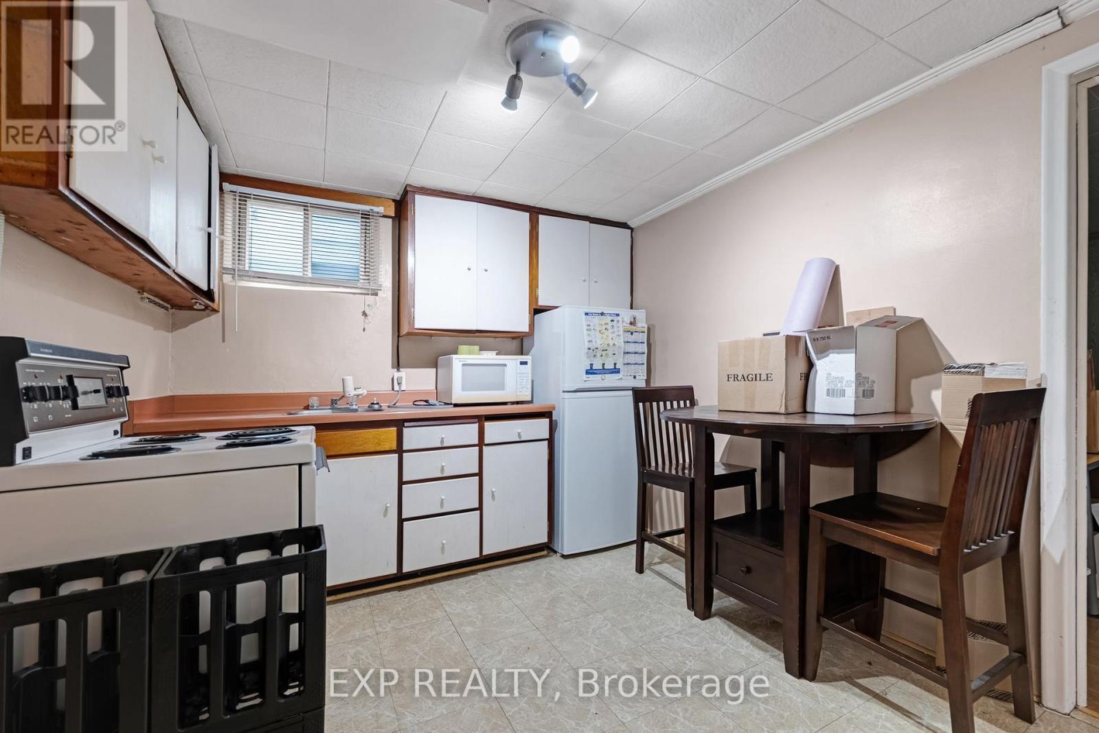 48 Sixteenth Street, Toronto, Ontario  M8V 3J8 - Photo 23 - W13682280