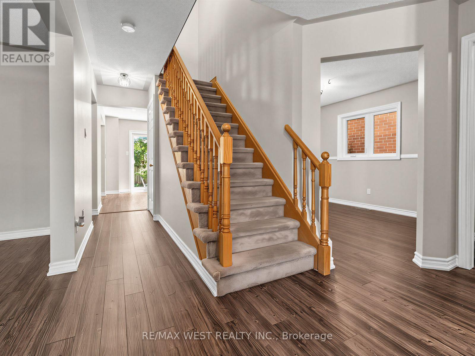 112 Jordan Drive, Orangeville, Ontario  L9W 4W7 - Photo 6 - W13697854