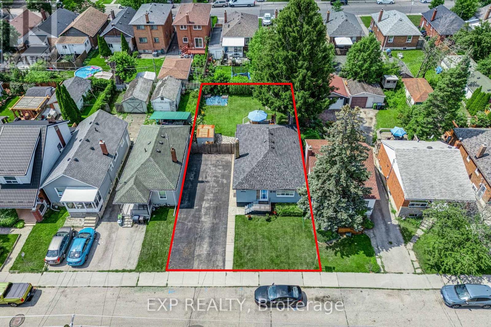 48 Sixteenth Street, Toronto, Ontario  M8V 3J8 - Photo 4 - W13682280