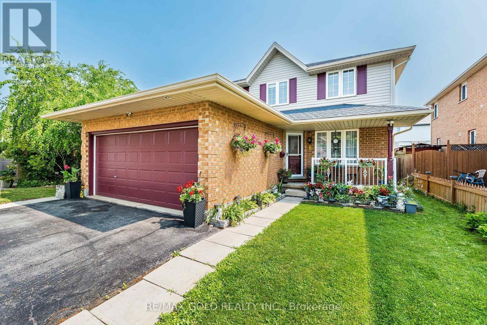 6 Moffatt Lane, Guelph, Ontario  N1G 5E8 - Photo 2 - X13697798