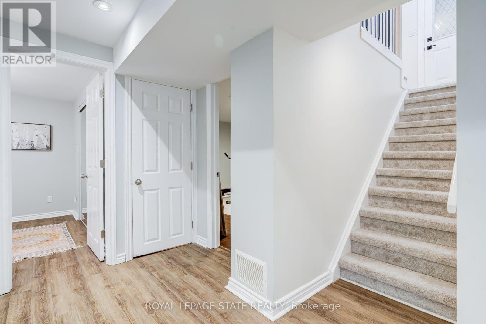 28 Helen Street, Hamilton, Ontario  L9H 1N3 - Photo 24 - X13697824