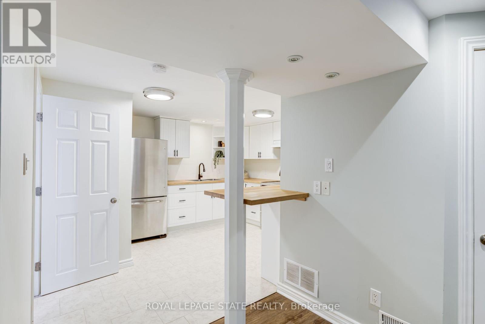 28 Helen Street, Hamilton, Ontario  L9H 1N3 - Photo 28 - X13697824
