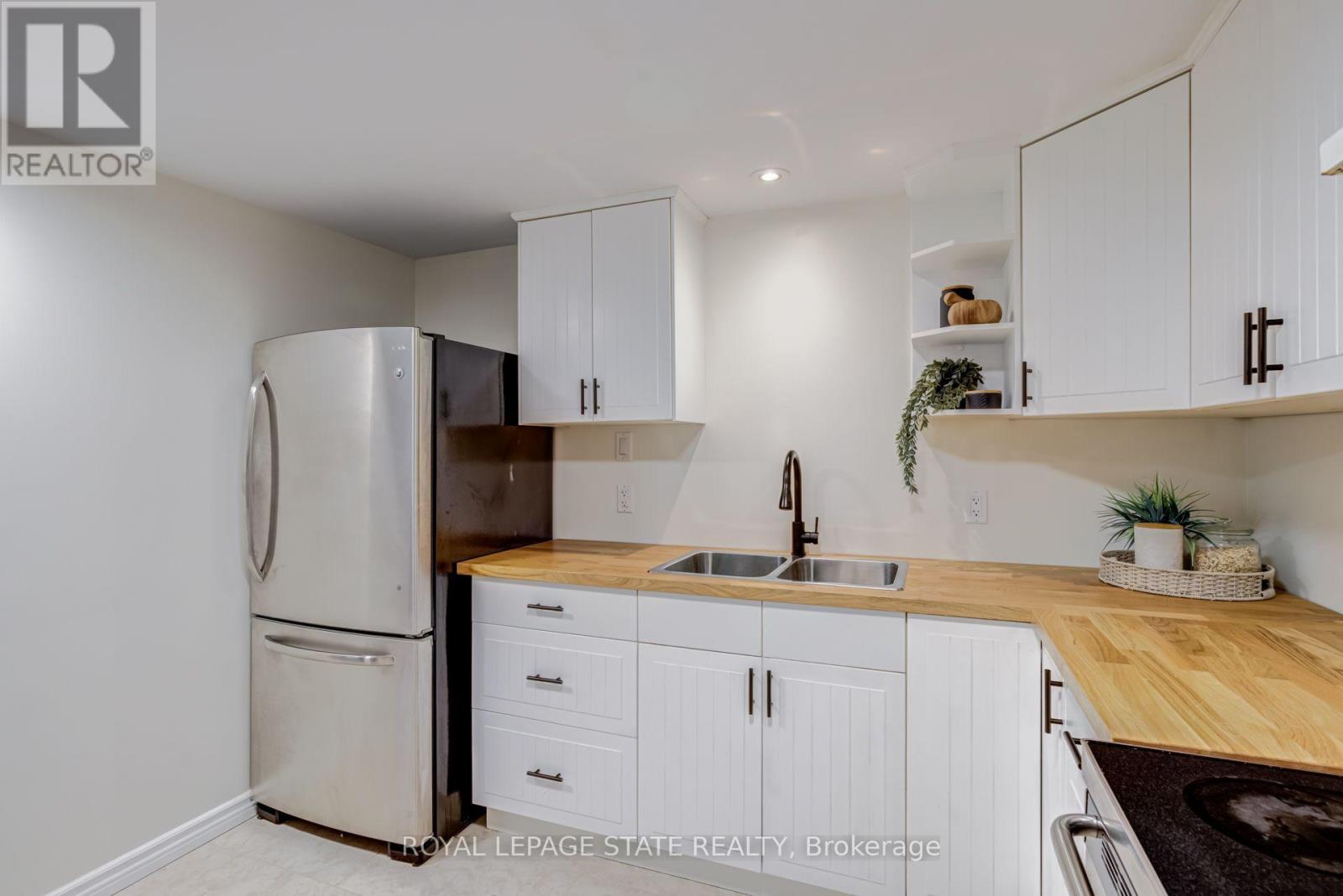 28 Helen Street, Hamilton, Ontario  L9H 1N3 - Photo 31 - X13697824