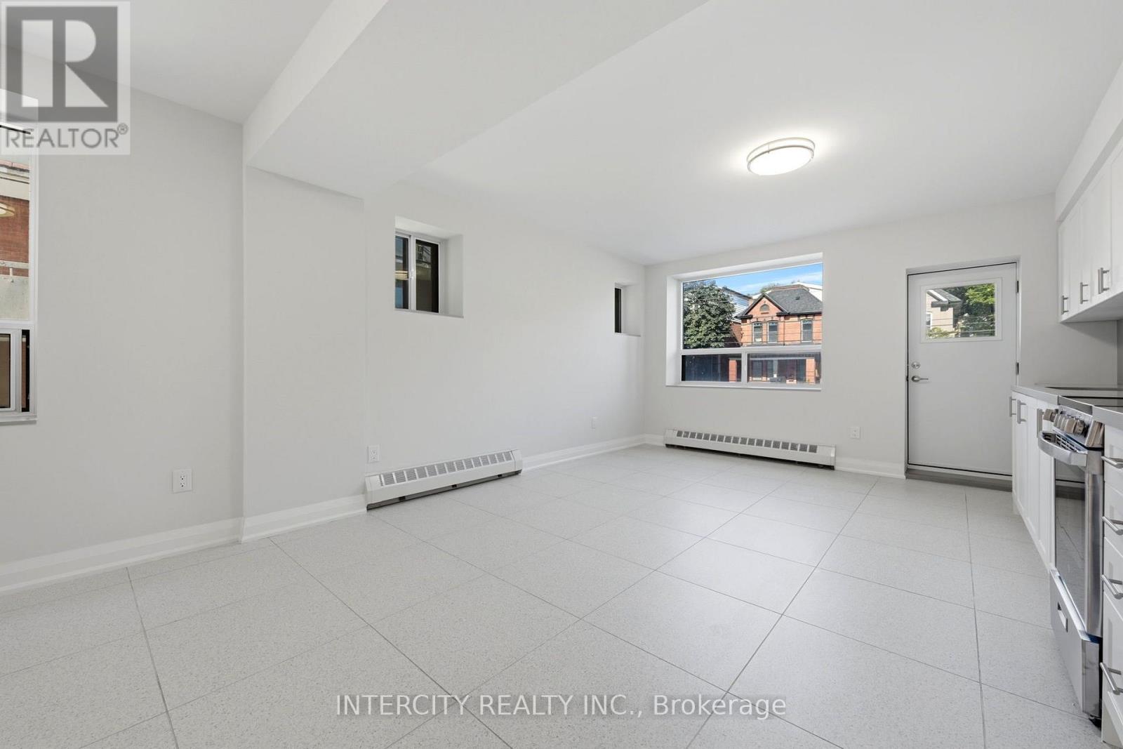 3 - 91 Wentworth Street S, Hamilton, Ontario  L8N 2Y9 - Photo 5 - X13697834