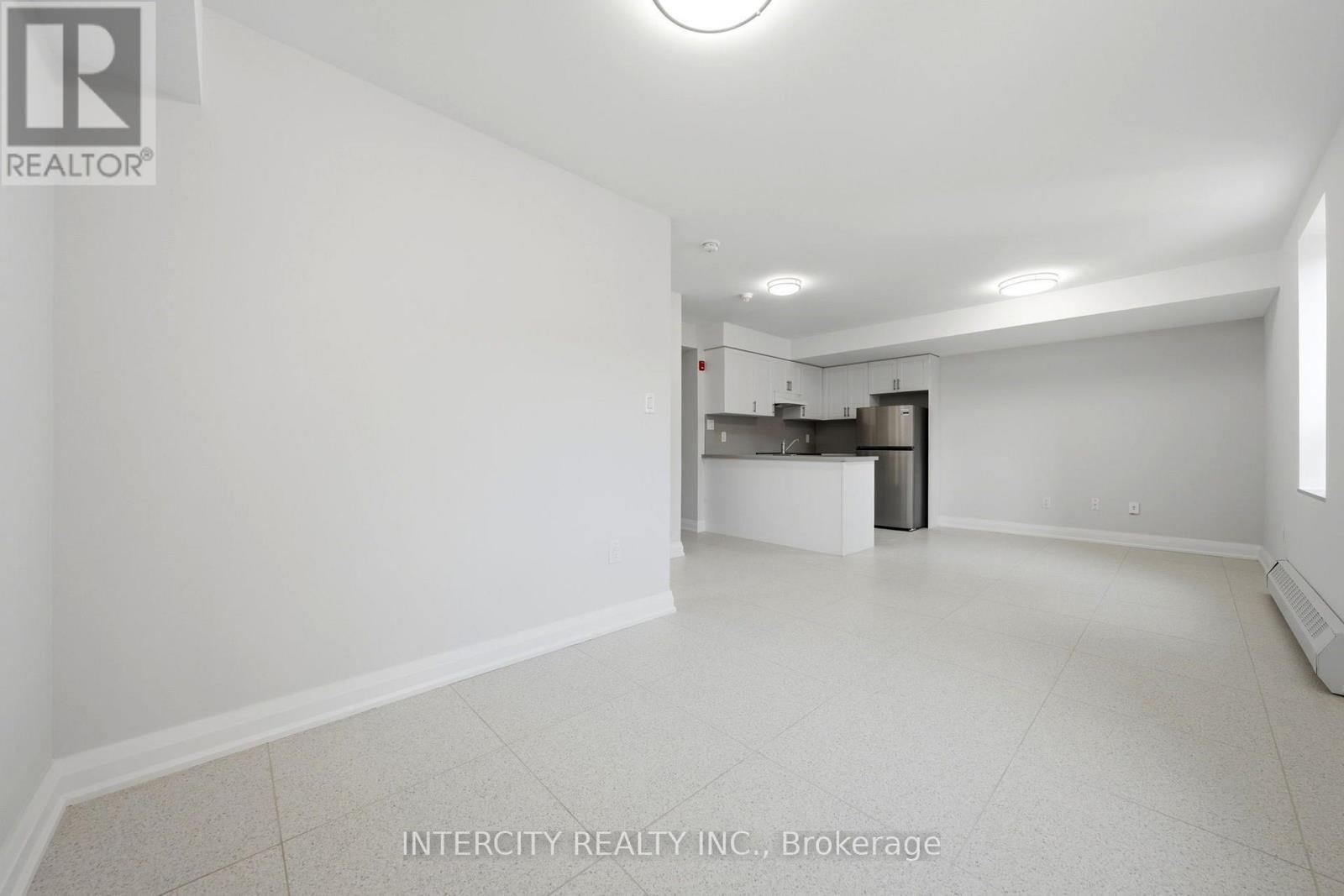 2 - 91 Wentworth Street S, Hamilton, Ontario  L8N 2Y9 - Photo 12 - X13697836