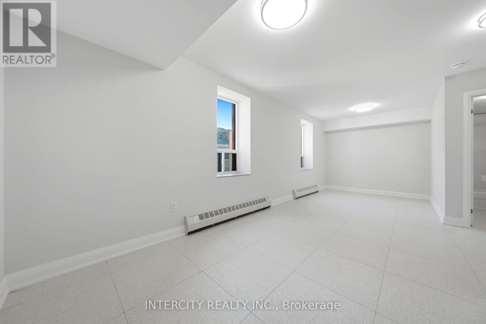 2 - 91 Wentworth Street S, Hamilton, Ontario  L8N 2Y9 - Photo 5 - X13697836