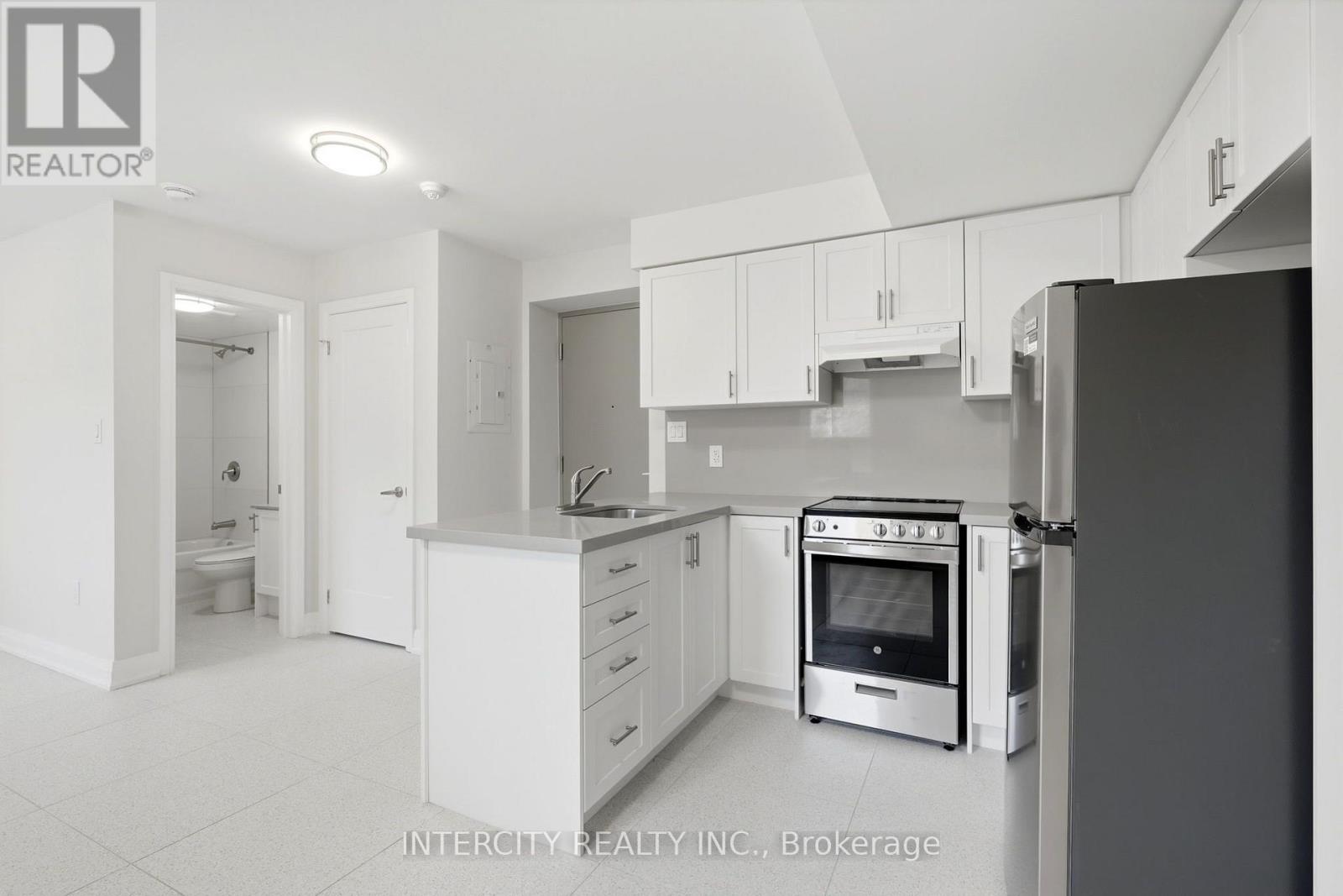 2 - 91 Wentworth Street S, Hamilton, Ontario  L8N 2Y9 - Photo 8 - X13697836