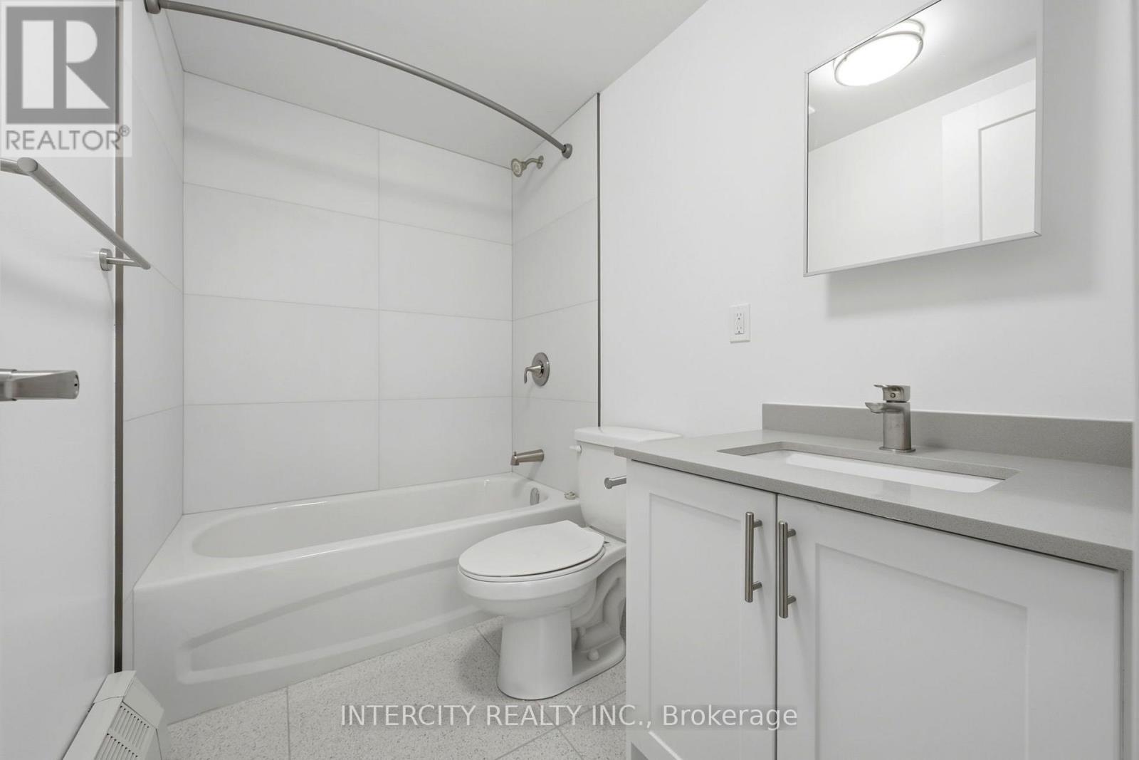 1 - 91 Wentworth Street S, Hamilton, Ontario  L8N 2Y9 - Photo 11 - X13697840
