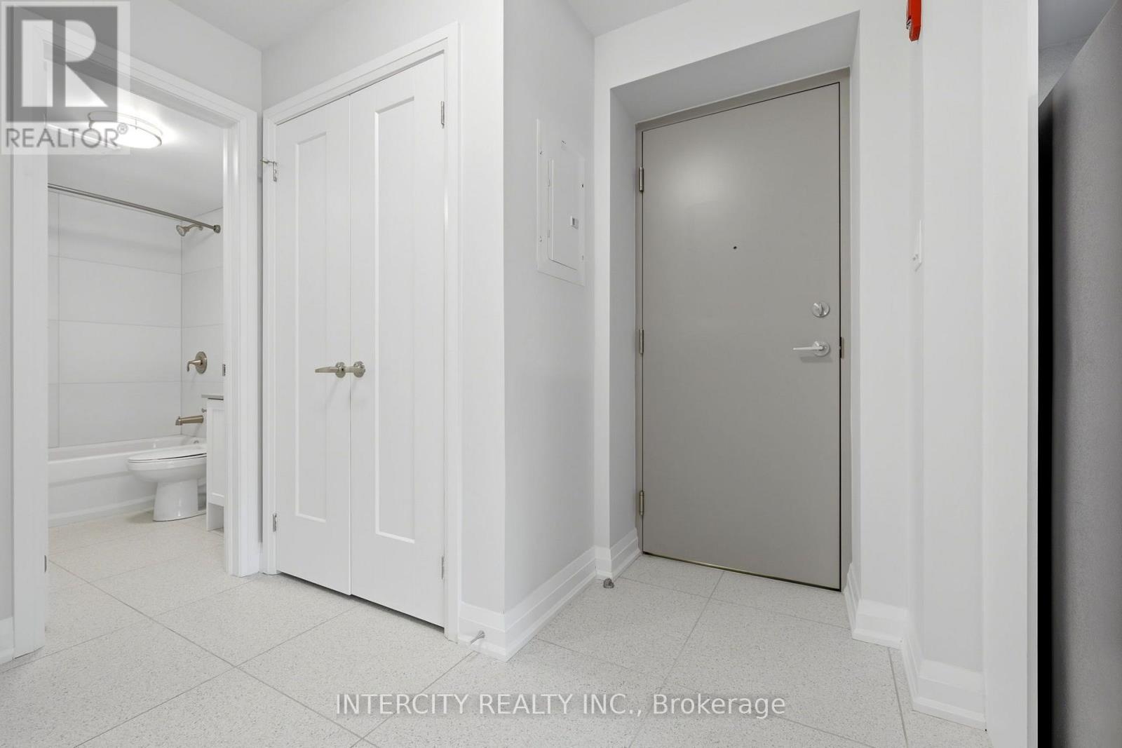 1 - 91 Wentworth Street S, Hamilton, Ontario  L8N 2Y9 - Photo 8 - X13697840