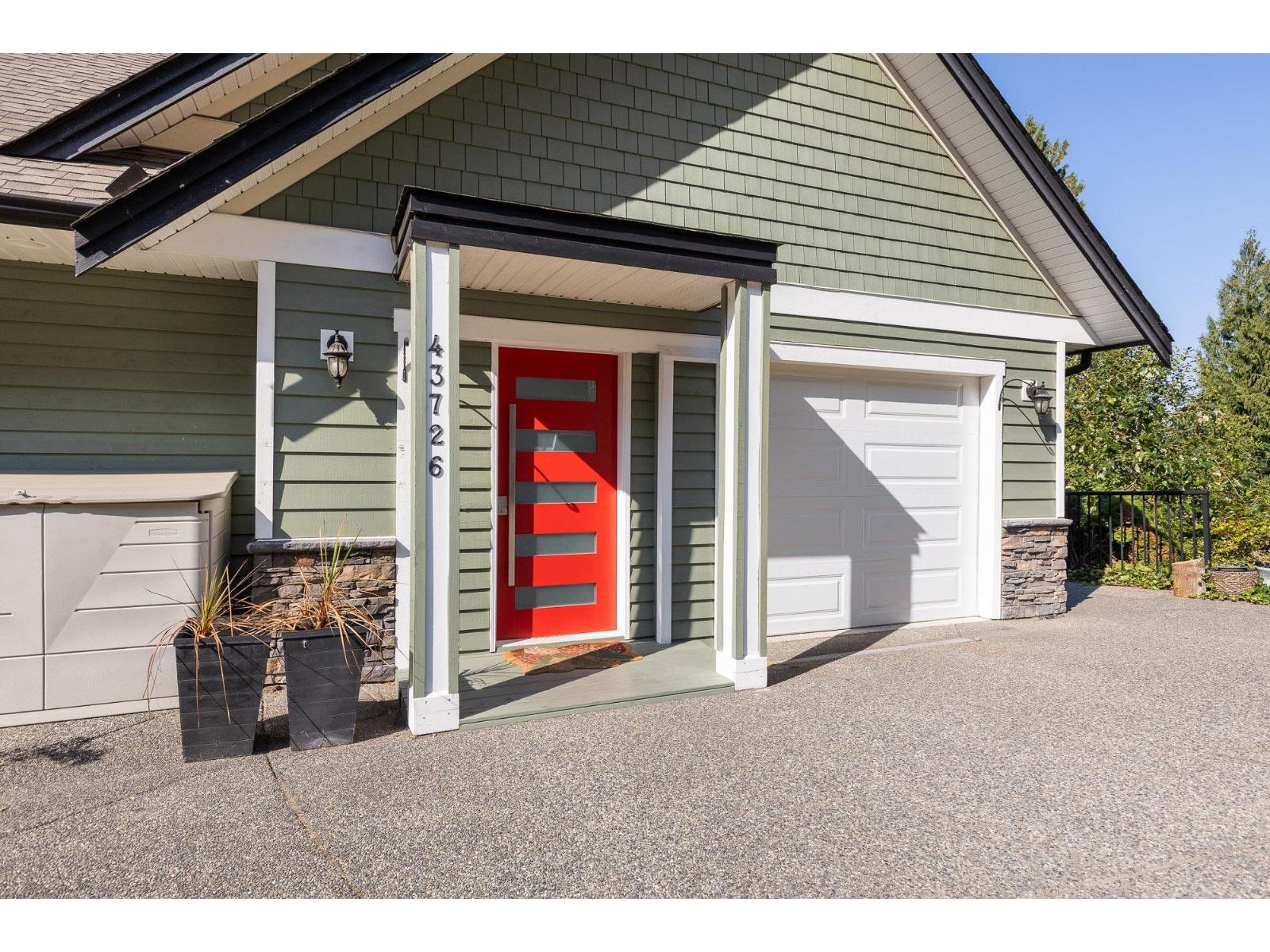 43726 Alameda Drive, Chilliwack Mountain, Chilliwack, British Columbia  V2R 0J9 - Photo 8 - R3157633